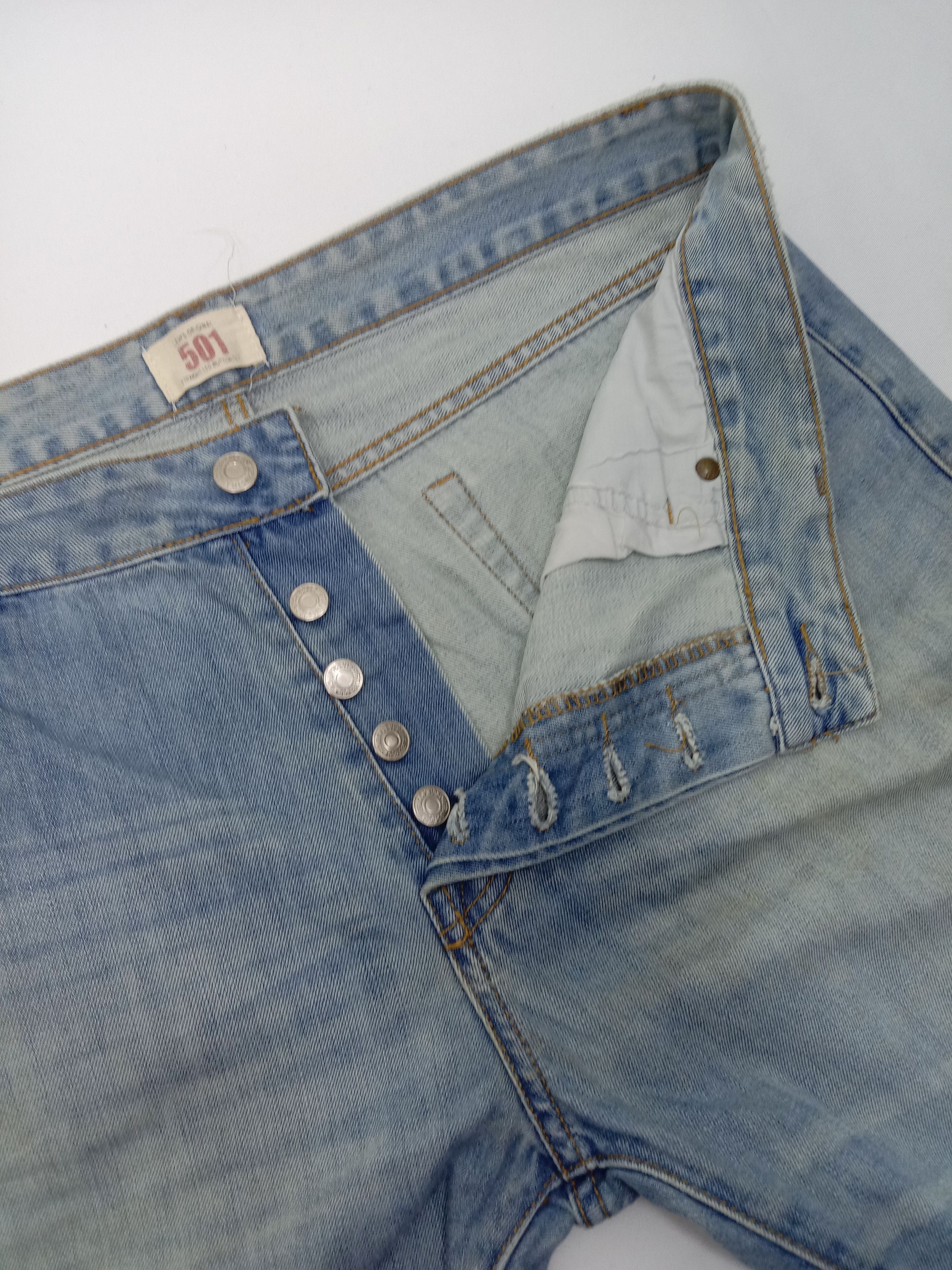 Levi's Vintage Levi's 501 Jeans Blue Wash Fly Buttons Denim Size US 37 - 9 Thumbnail