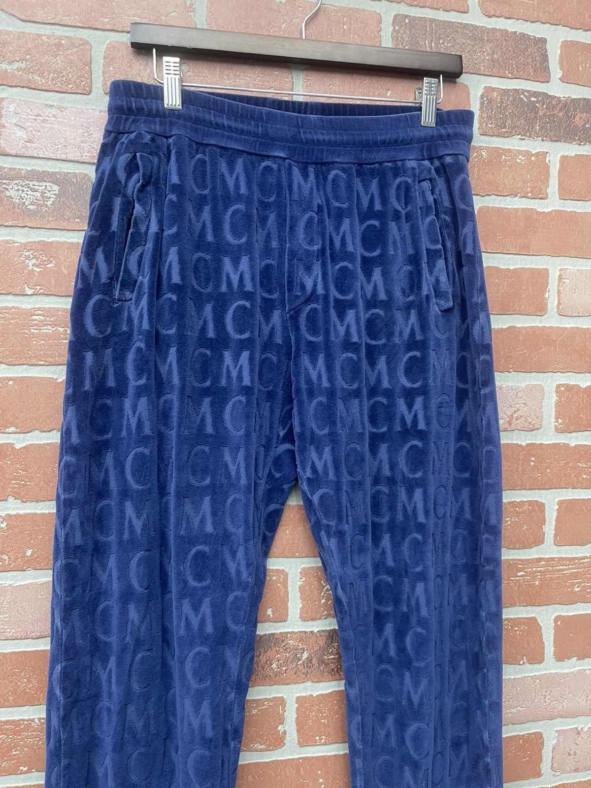 MCM Size M - MCM Logo Velour Track Pants Monogram Size US 32 / EU 48 - 2 Thumbnail