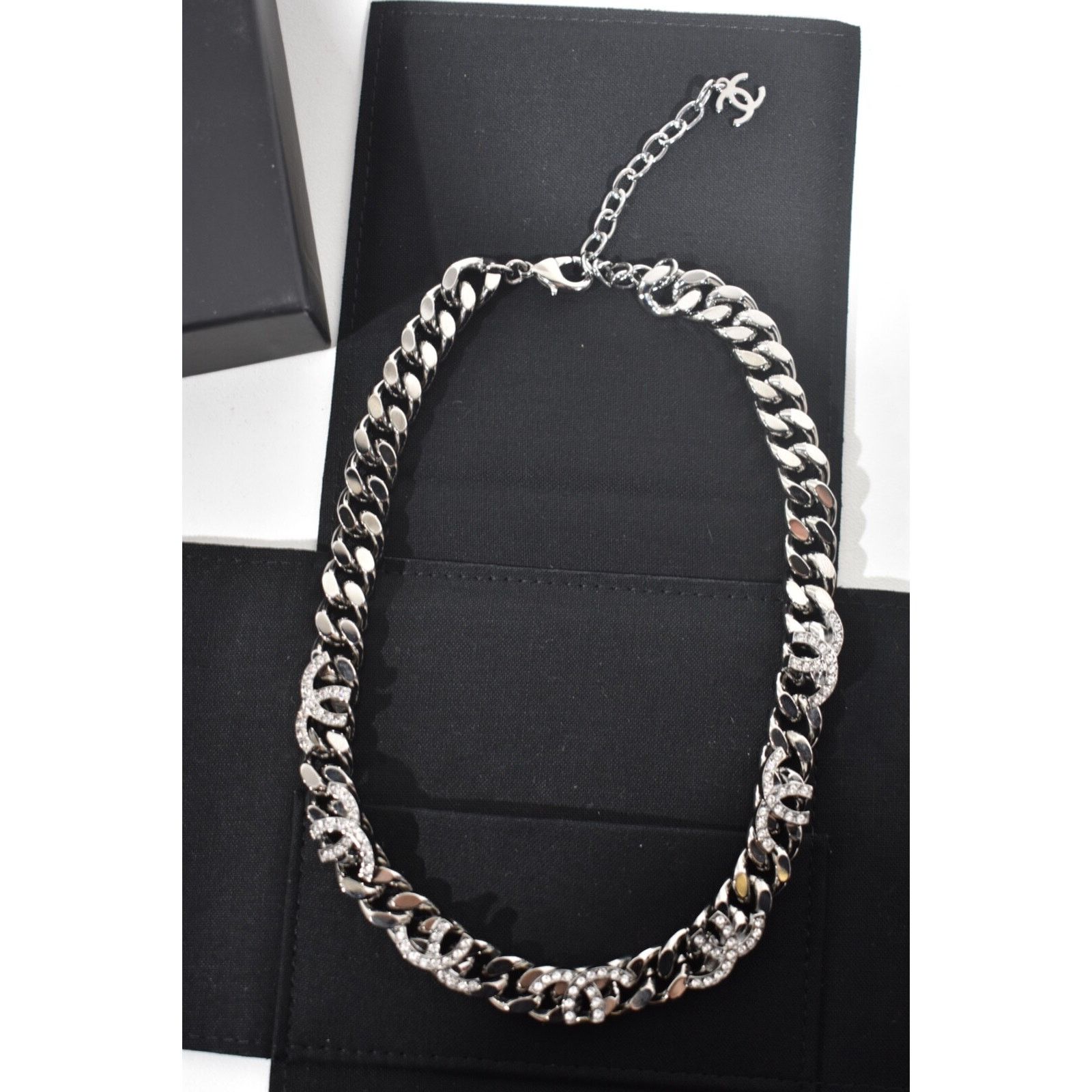Chanel Chanel Cut Off Chain Cuban Link Crystal Choker Necklace Size ONE SIZE - 6 Thumbnail