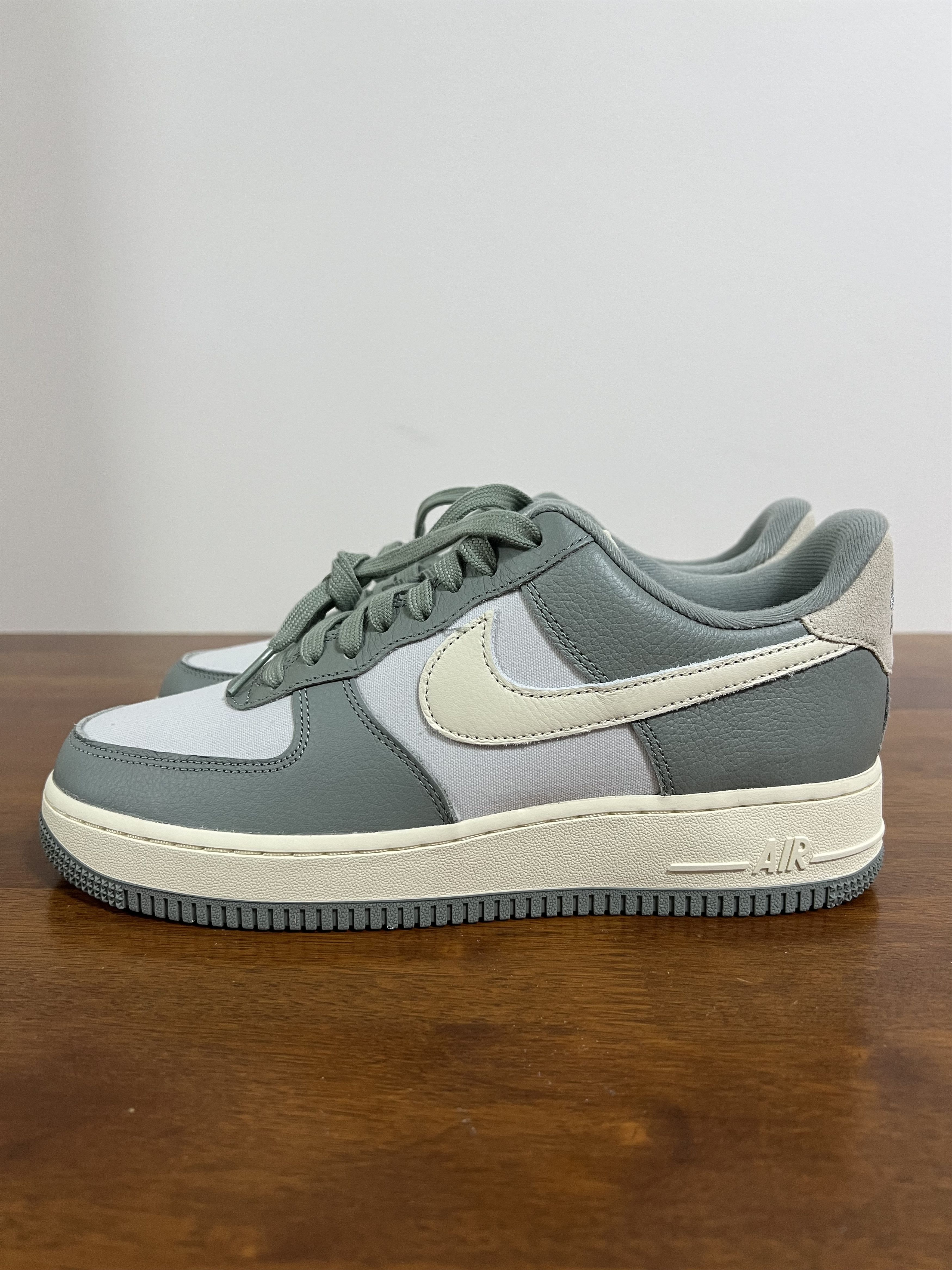Nike 💚 2023 Nike Air Force 1 '07 LX Mica Green/Coconut Milk NEW Size US 8 / EU 41 - 6 Thumbnail
