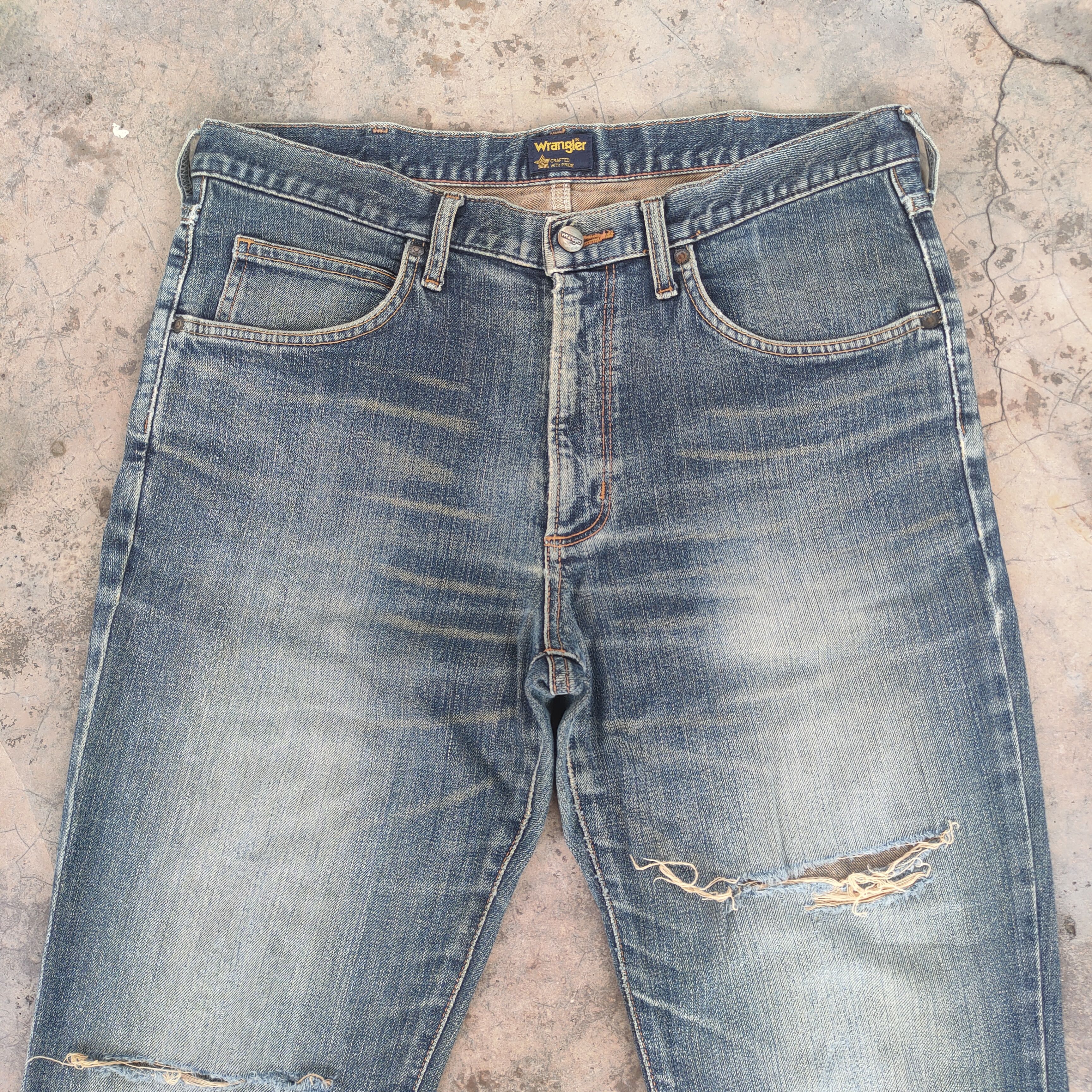 Wrangler W36 Vtg wrangler Faded distressed jeans denim pants Size US 35 - 3 Thumbnail