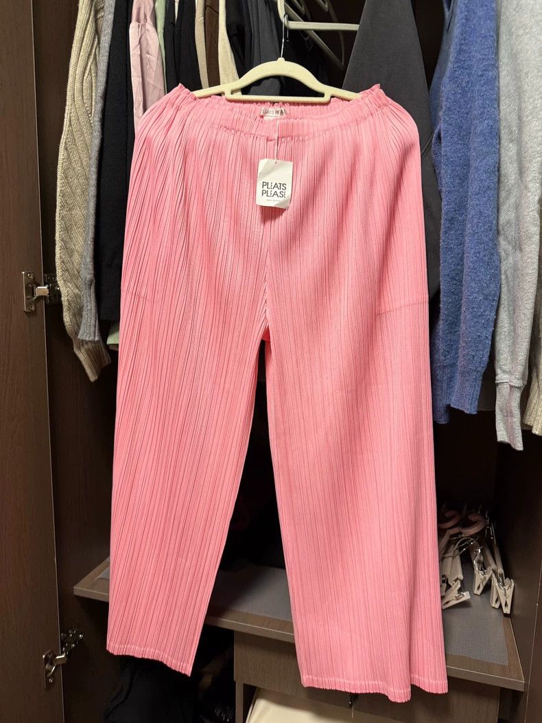 Issey Miyake Issey Miyake size:4 Light pink pleated trousers Size 31" - 1 Thumbnail