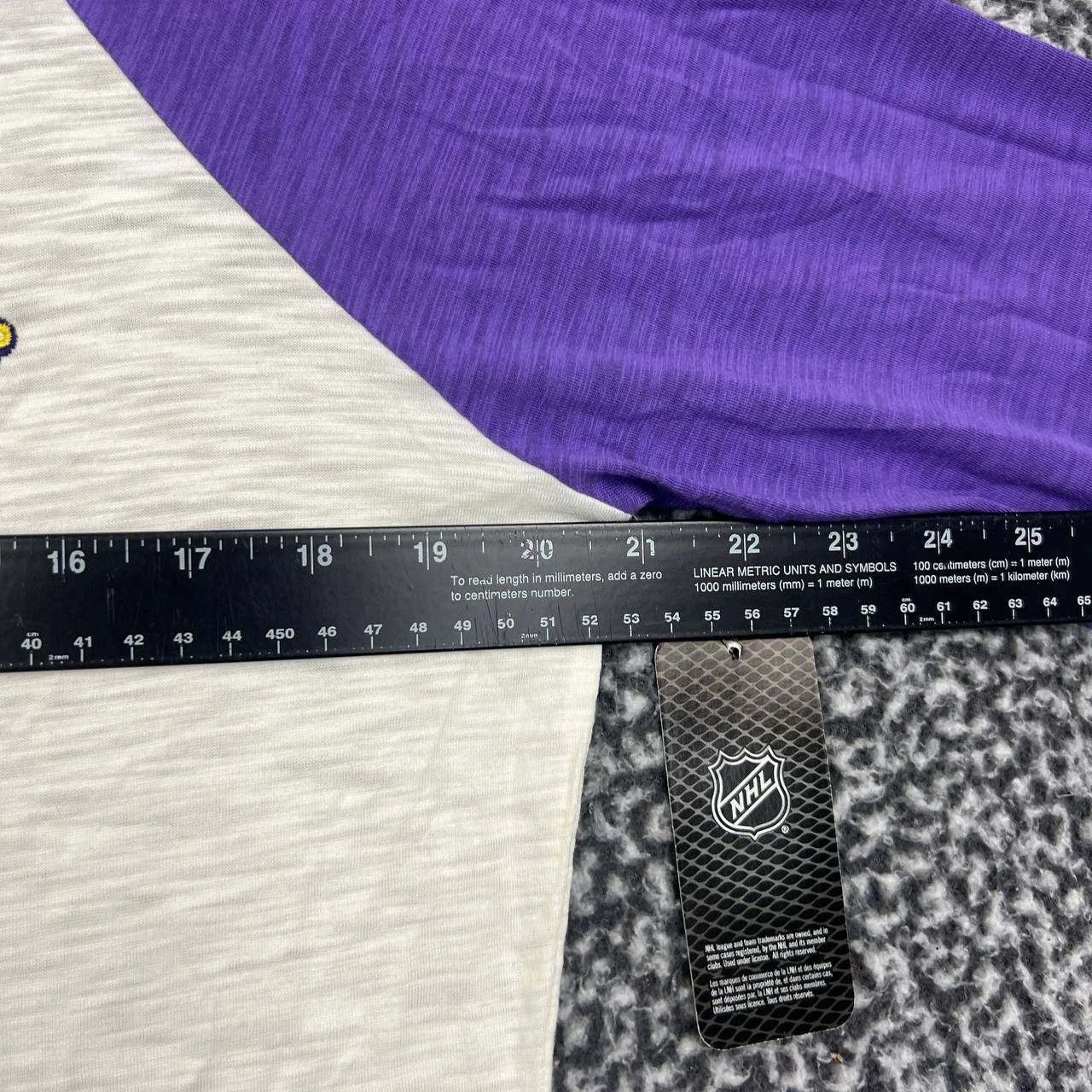 Other Los Angeles LA Kings Shirt Women Long Sleeve Henley M Size M / US 6-8 / IT 42-44 - 4 Thumbnail
