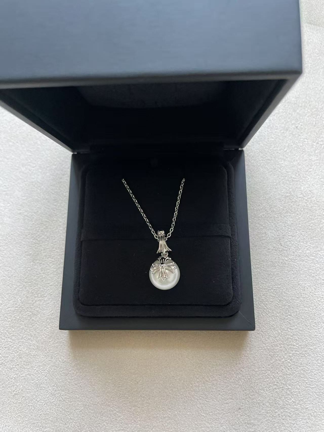 Chrome Hearts Chrome Hearts Mikimoto 18K White Gold Cross Pearl Necklace Size ONE SIZE - 5 Thumbnail