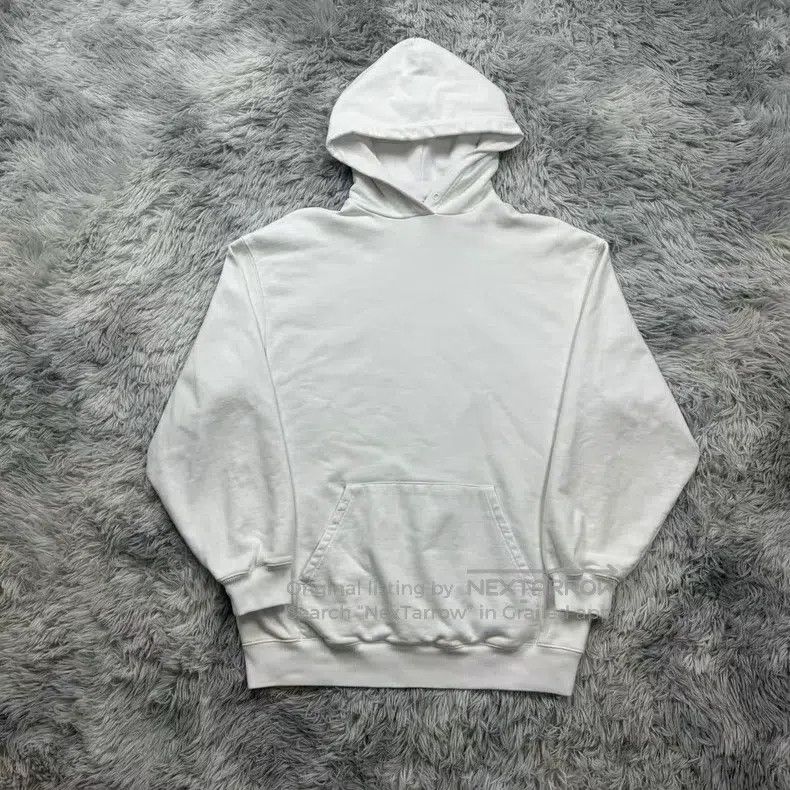 Balenciaga Balenciaga Back Label Letter Sweatshirt Size US S / EU 44-46 / 1 - 1 Thumbnail