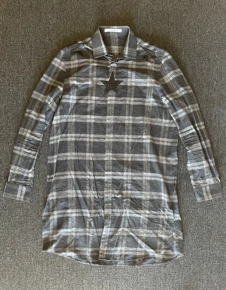 Givenchy Givenchy Long Gray Plaid Shirt. Size US M / EU 48-50 / 2 - 1 Thumbnail