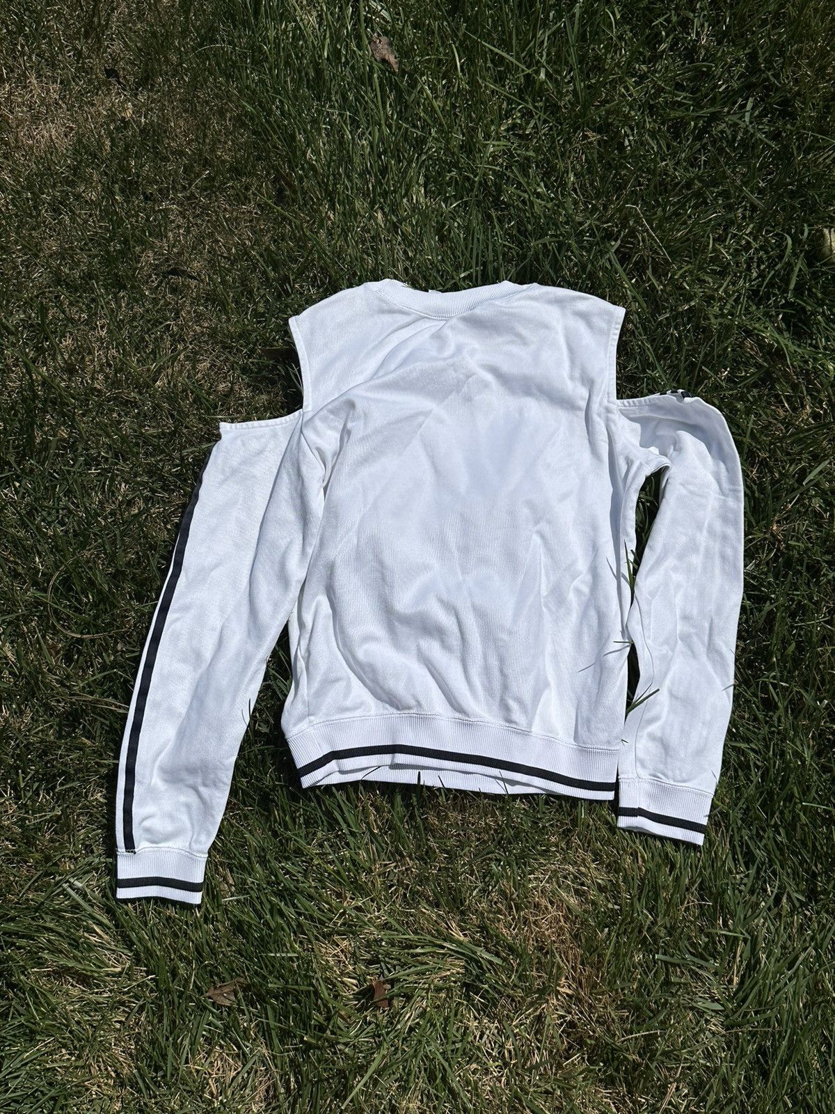 Adidas Adidas Originals Sweatshirt Cold Shoulder Size XS / US 0-2 / IT 36-38 - 3 Thumbnail