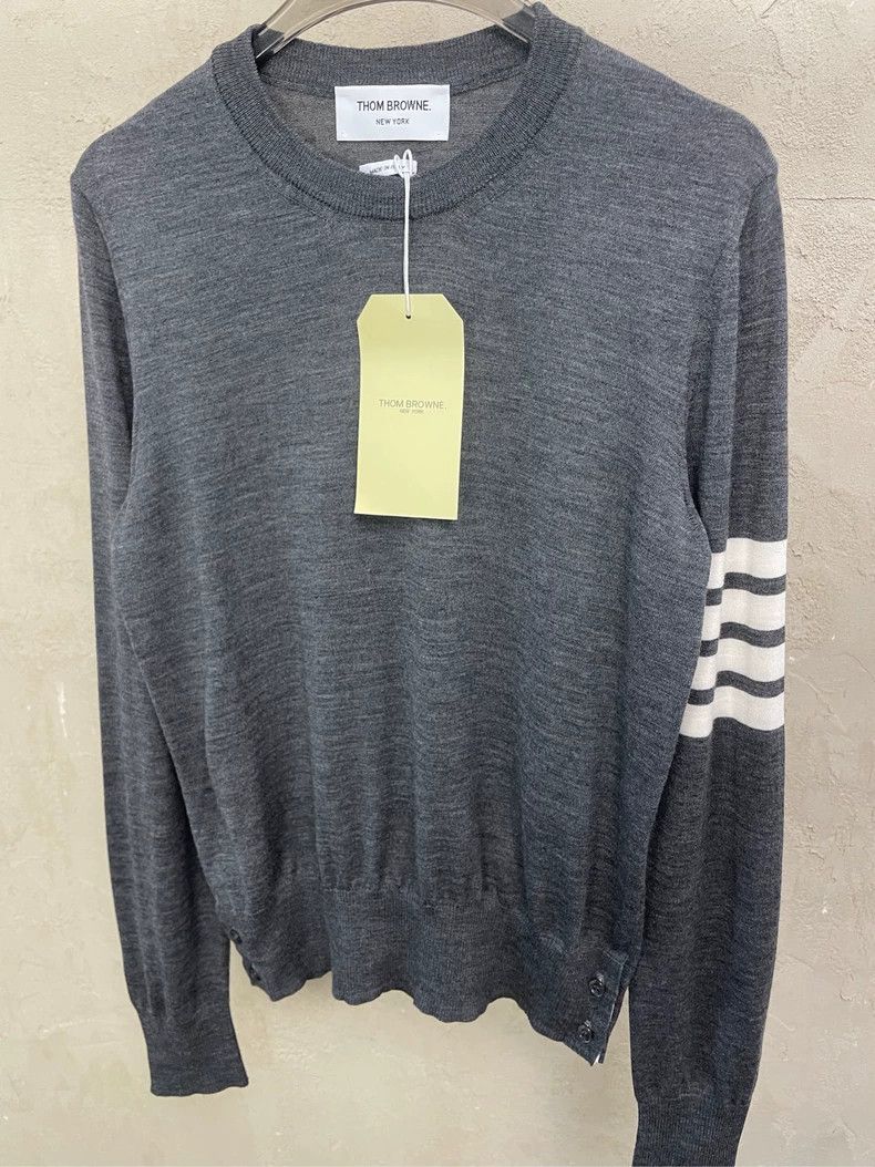 Thom Browne Thom browne Gray four-striped round-neck wool sweater 2504- Size US XXS / EU 40 - 3 Thumbnail