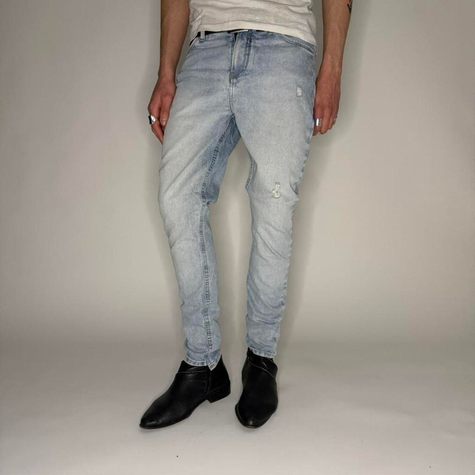 Calvin Klein × Hedi Slimane × Vintage vintage 2000s skinny fit calvin klein distressed jeans Size US 26 / EU 42 - 1 Thumbnail