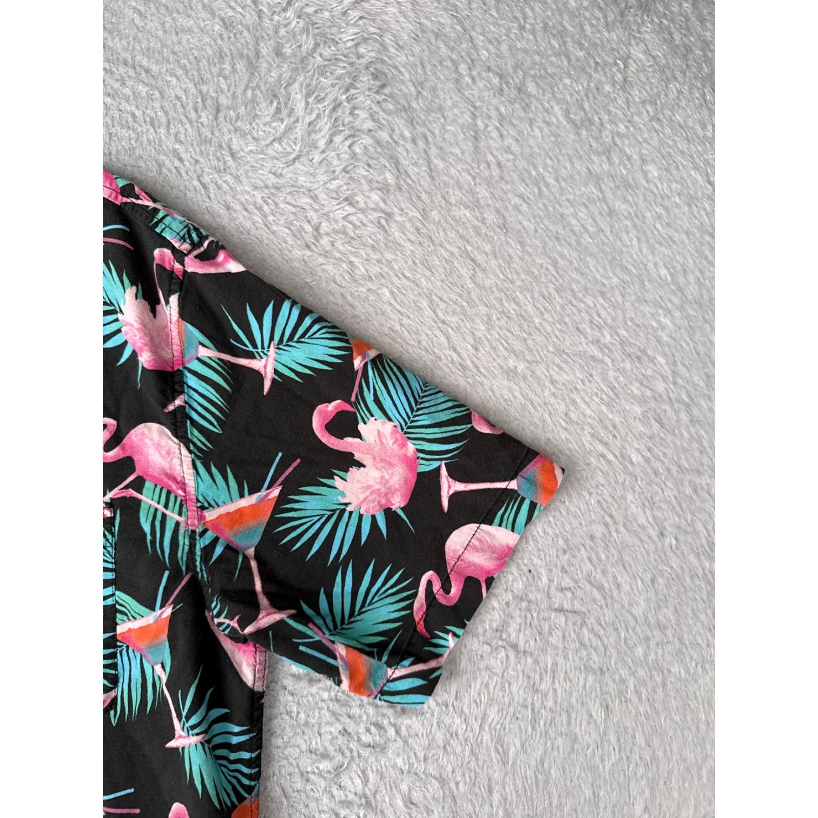 Vintage Tipsy Elves Shirt Men Adult Large Black Floral Flamingo AOP Hawaiian Cotton Blend Button-Up Short Sleeve Size US L / EU 52-54 / 3 - 2 Thumbnail