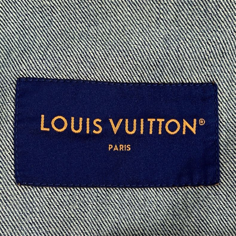 Louis Vuitton Louis Vuitton 23 navy blue logo embossed cotton lapel long Size US M / EU 48-50 / 2 - 5 Thumbnail