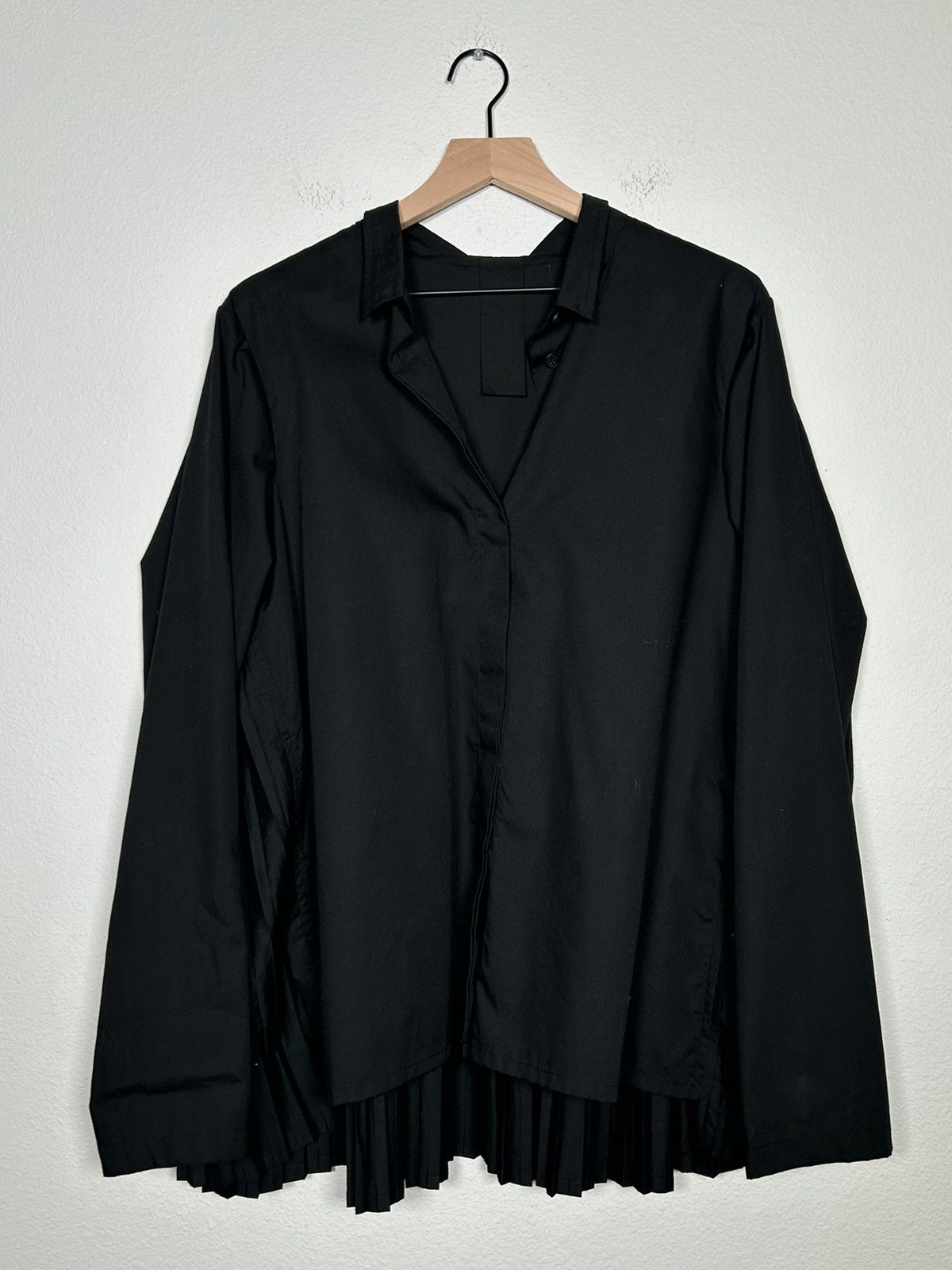 Designer Pleated Overlay Back Panel Shirt Size US M / EU 48-50 / 2 - 1 Thumbnail