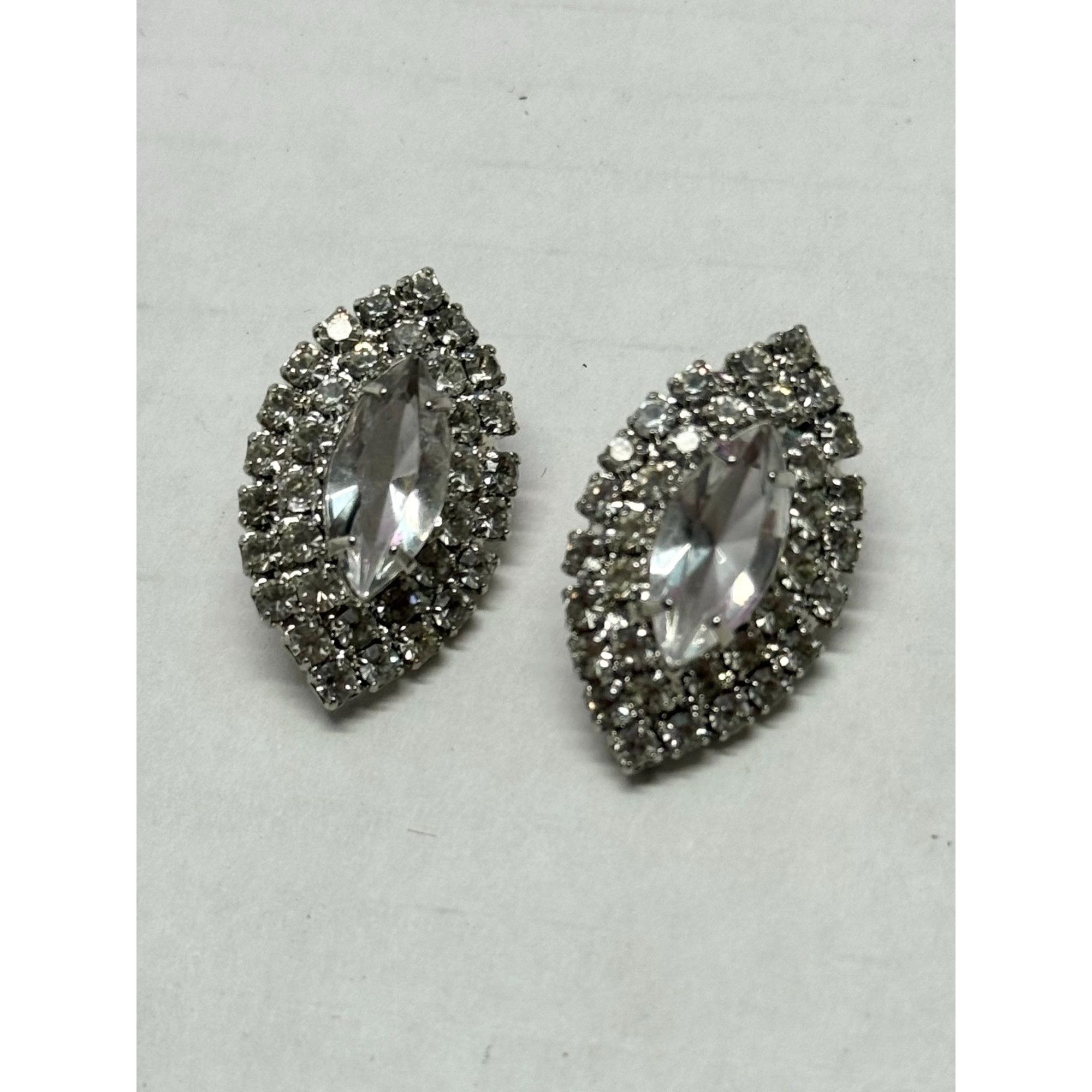 Vintage Vintage rhinestone jeweled earrings Size ONE SIZE - 4 Thumbnail