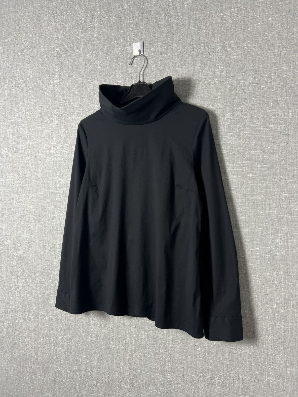 Prada Prada High Neck Long Sleeve Blouse Shirt Back Button Detail Size M / US 6-8 / IT 42-44 - 5 Thumbnail