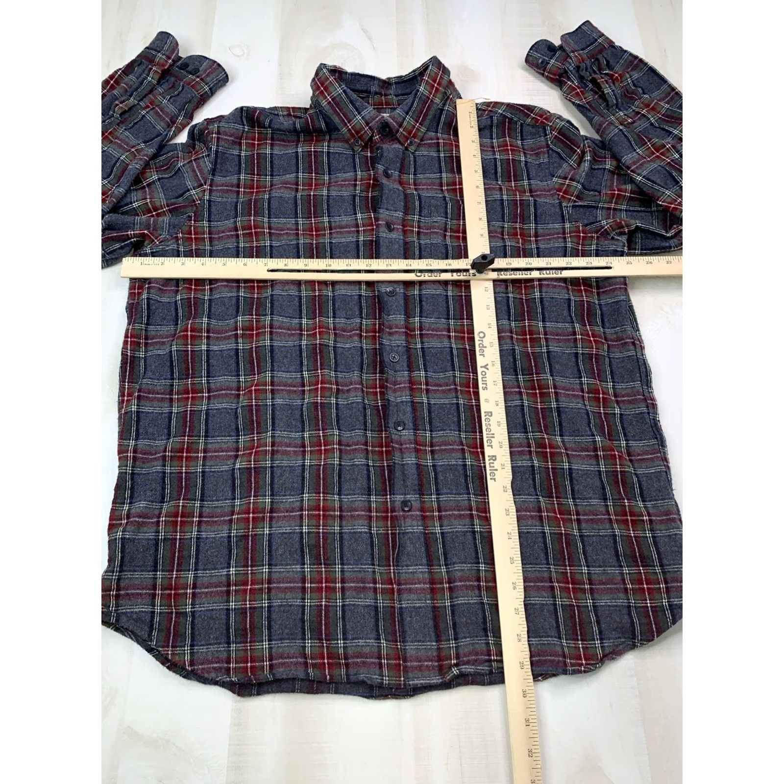 Vintage VINTAGE LL Bean Traditional Fit Thick Flannel Button-Down Shirt Mens XL-12925 Size US XL / EU 56 / 4 - 5 Thumbnail
