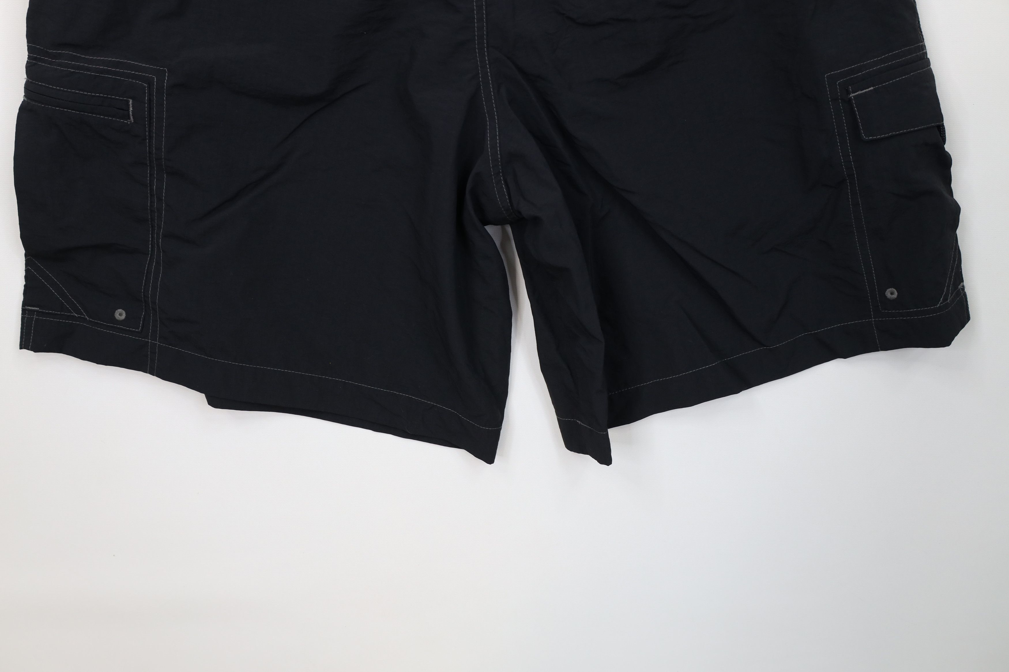 Columbia Vintage Columbia Belted Lined Trekking Cargo Shorts Black Size US 34 / EU 50 - 12 Thumbnail