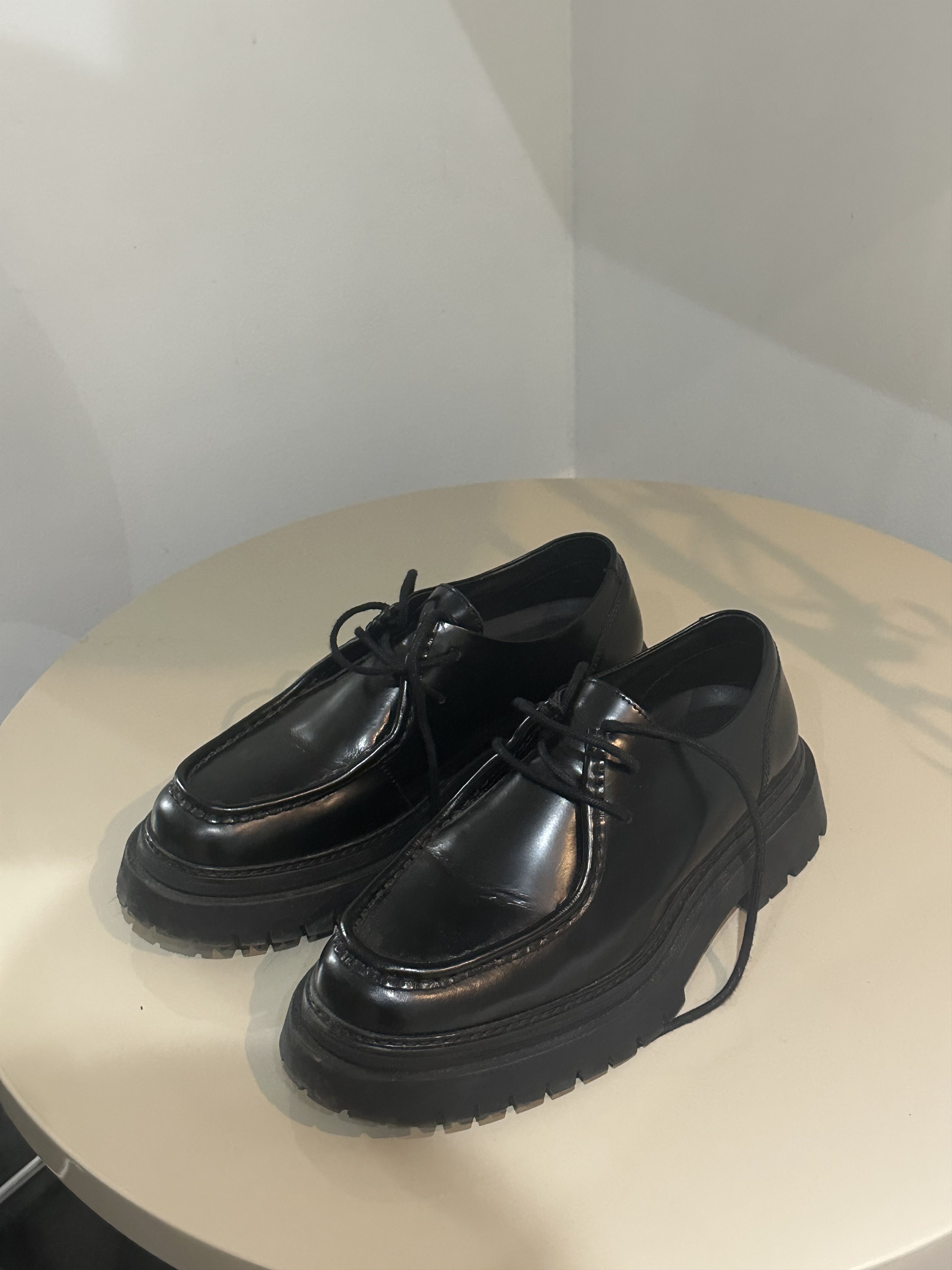 Cos COS Chunky Leather Derby Shoes Size US 11 / EU 44 - 2 Thumbnail