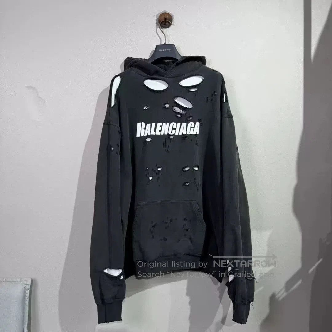 Balenciaga Balenciaga Distressed Hooded Sweatshirt. Size US M / EU 48-50 / 2 - 1 Thumbnail