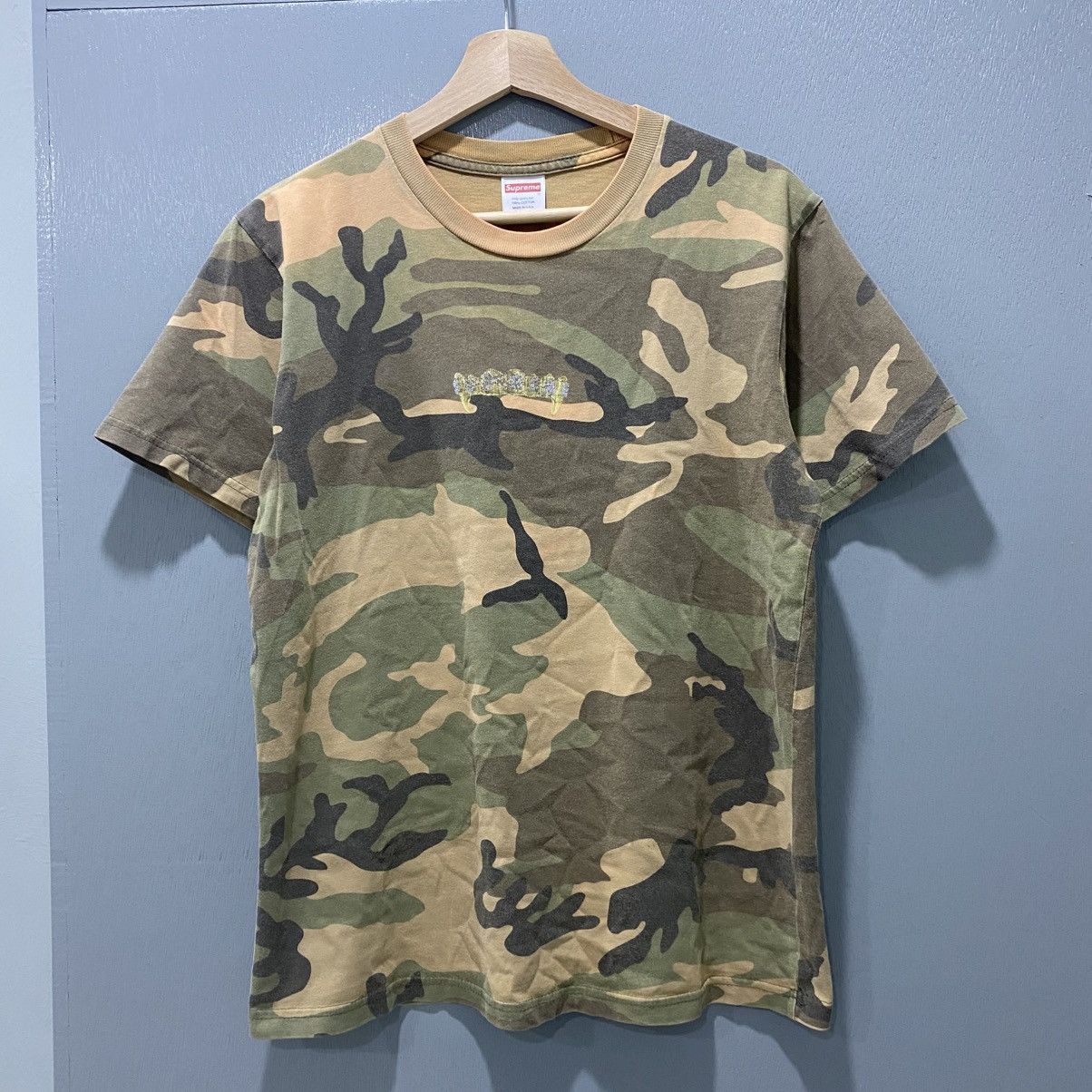 Supreme Supreme SS19 Fronts Tee "Woodland Camo" T-Shirt (Size S) Size US S / EU 44-46 / 1 - 1 Thumbnail