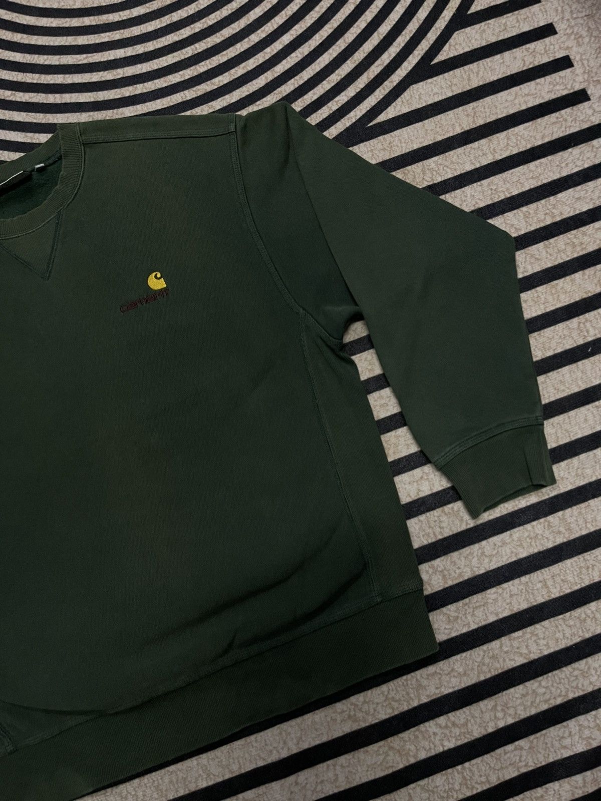 Carhartt Wip 2000s CARHARTT WIP SUN FADED SWEATSHIRT SMALL LOGO Size US L / EU 52-54 / 3 - 5 Thumbnail