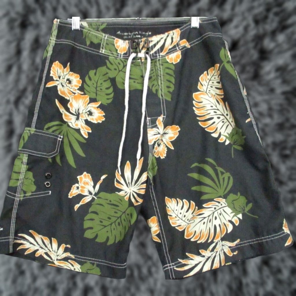 American Eagle Outfitters American Eagle Outfitters Board Shorts Men 30 Hawaiian Floral Black Drawstring Size US 30 / EU 46 - 1 Thumbnail