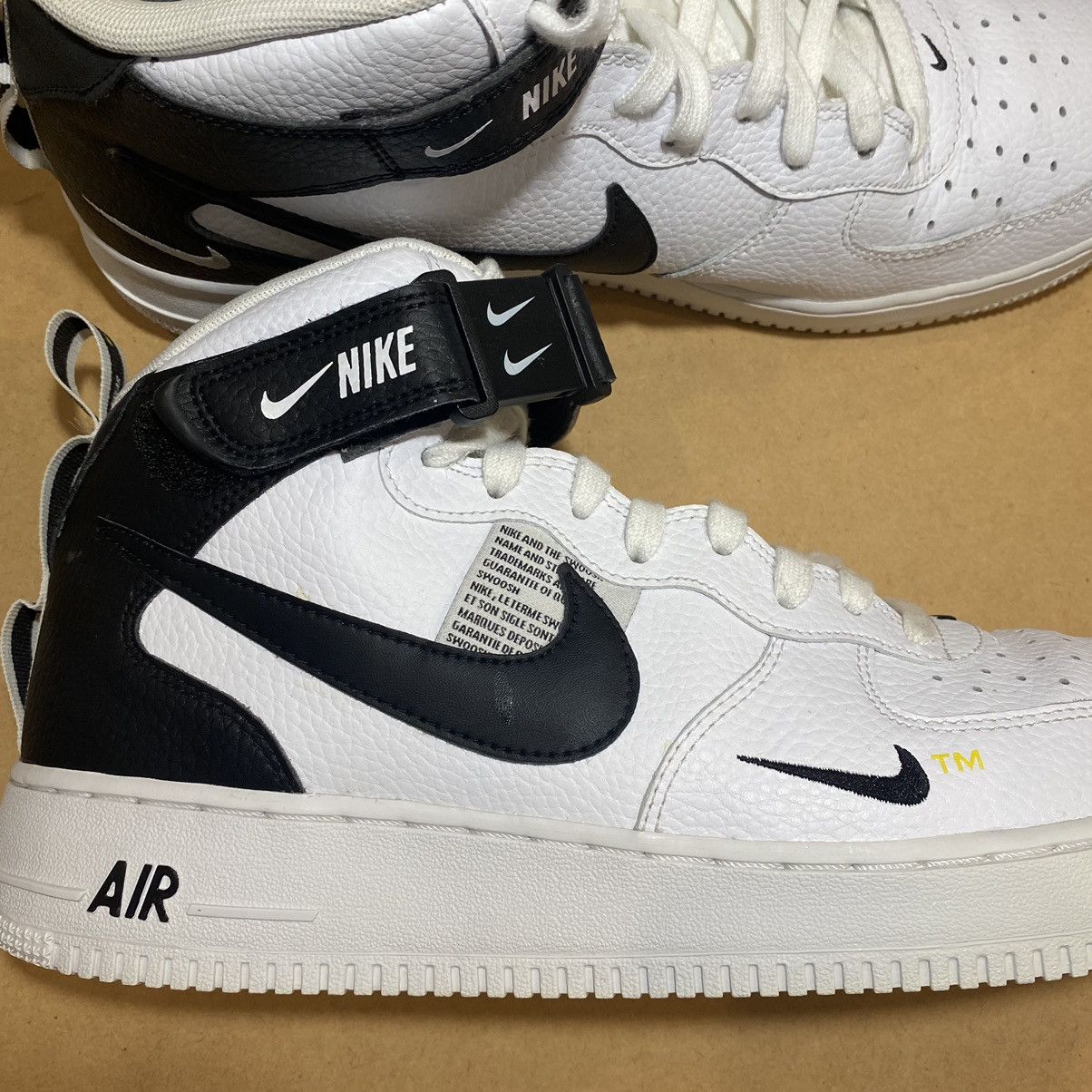 Nike Nike Air Force 1 Mid '07 LV8 White Size US 12 / EU 45 - 5 Thumbnail