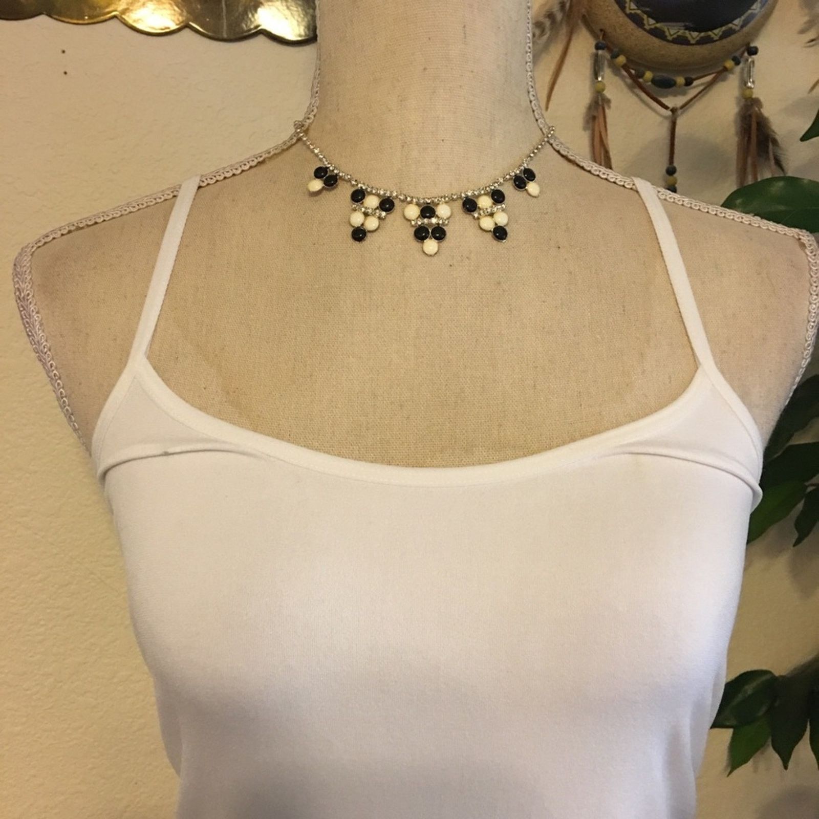 Vintage Vintage black & cream enamel rhinestone necklace Size ONE SIZE - 3 Thumbnail