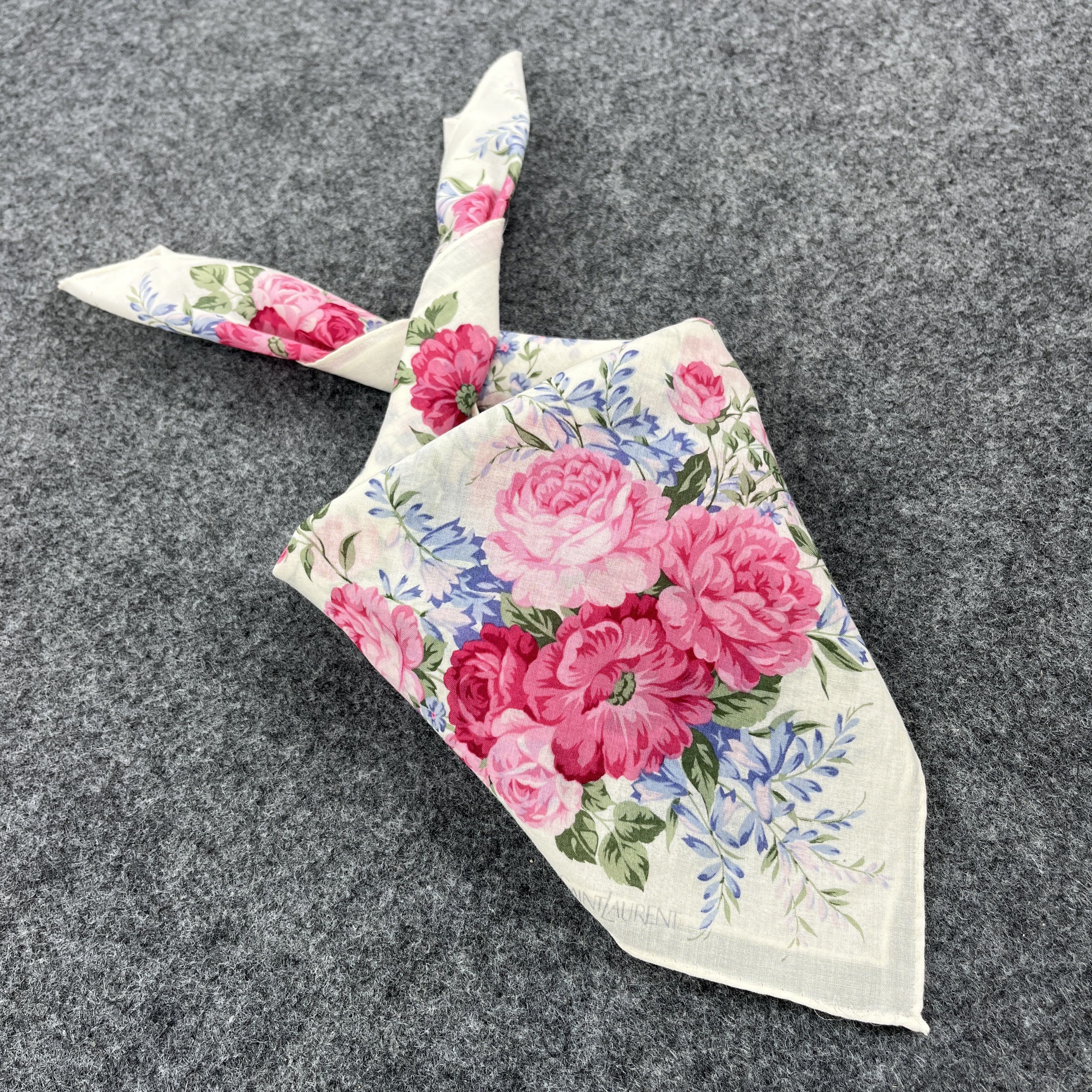 Vintage Yves Saint Laurent Handkerchief / Bandana / Neckerchief B524 Size ONE SIZE - 9 Thumbnail