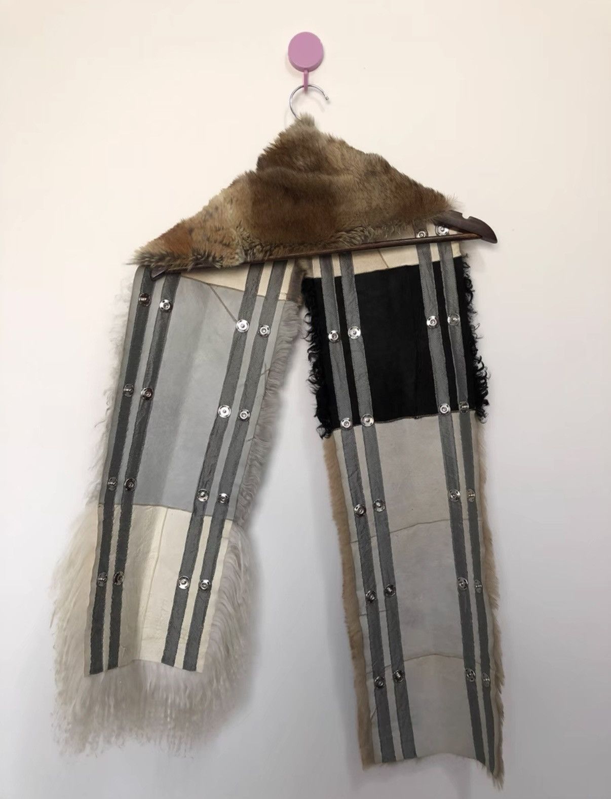 Takahiromiyashita The Soloist. TAKAHIROMIYASHITA THE SOLOIST fur collar. Size ONE SIZE - 5 Thumbnail