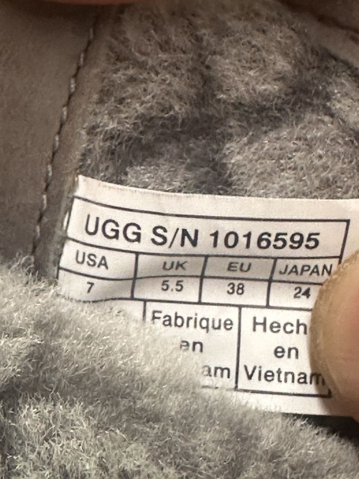 Ugg PreOwned UGG Women's 7 Adirondack Grey Boots II Luxe Quilt Size US 7 / IT 37 - 7 Thumbnail