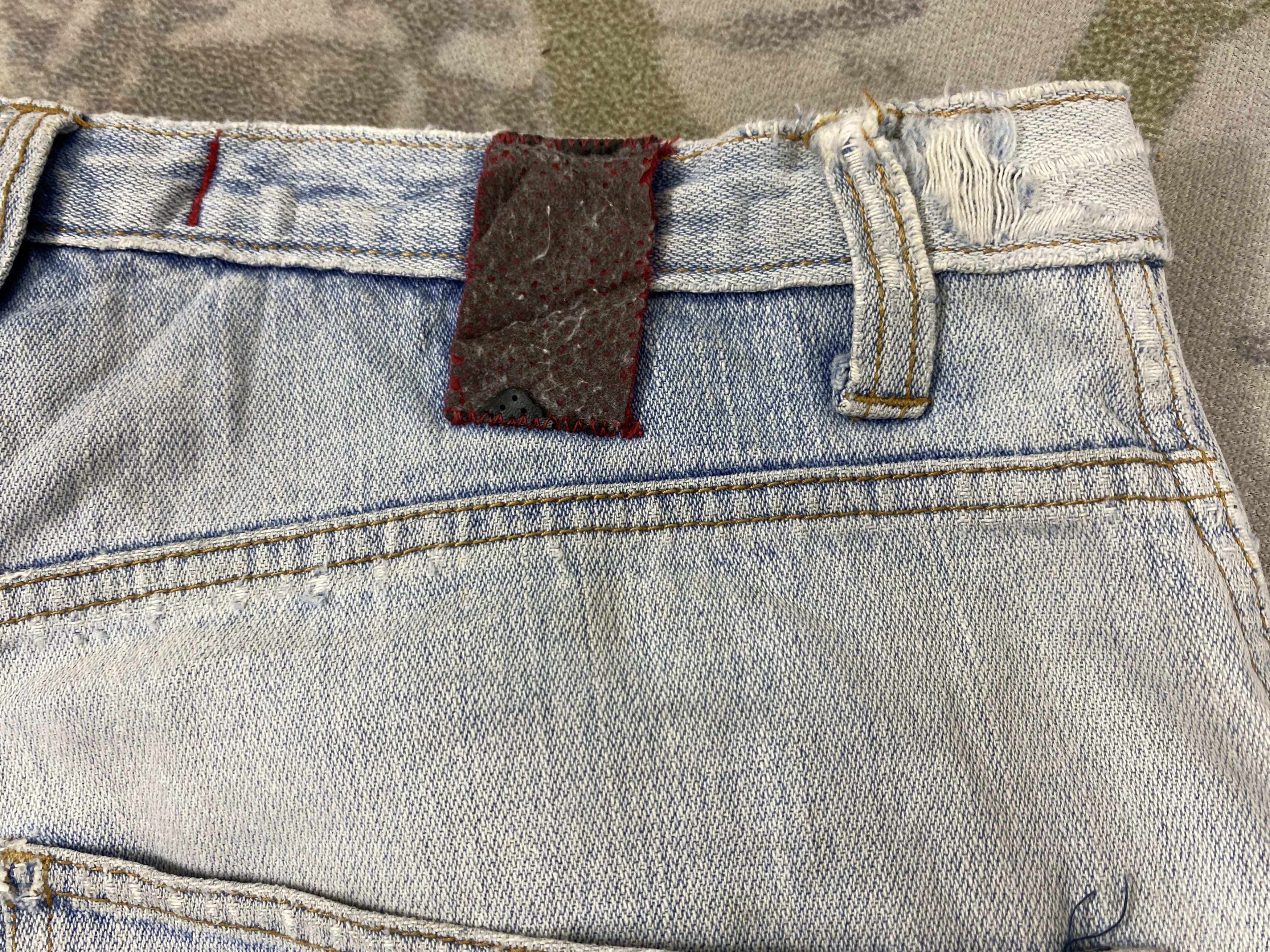 Alpinestars Vintage Alpinestars Distressed Jeans 33x31 Denim- JN3820 Size US 33 - 12 Thumbnail