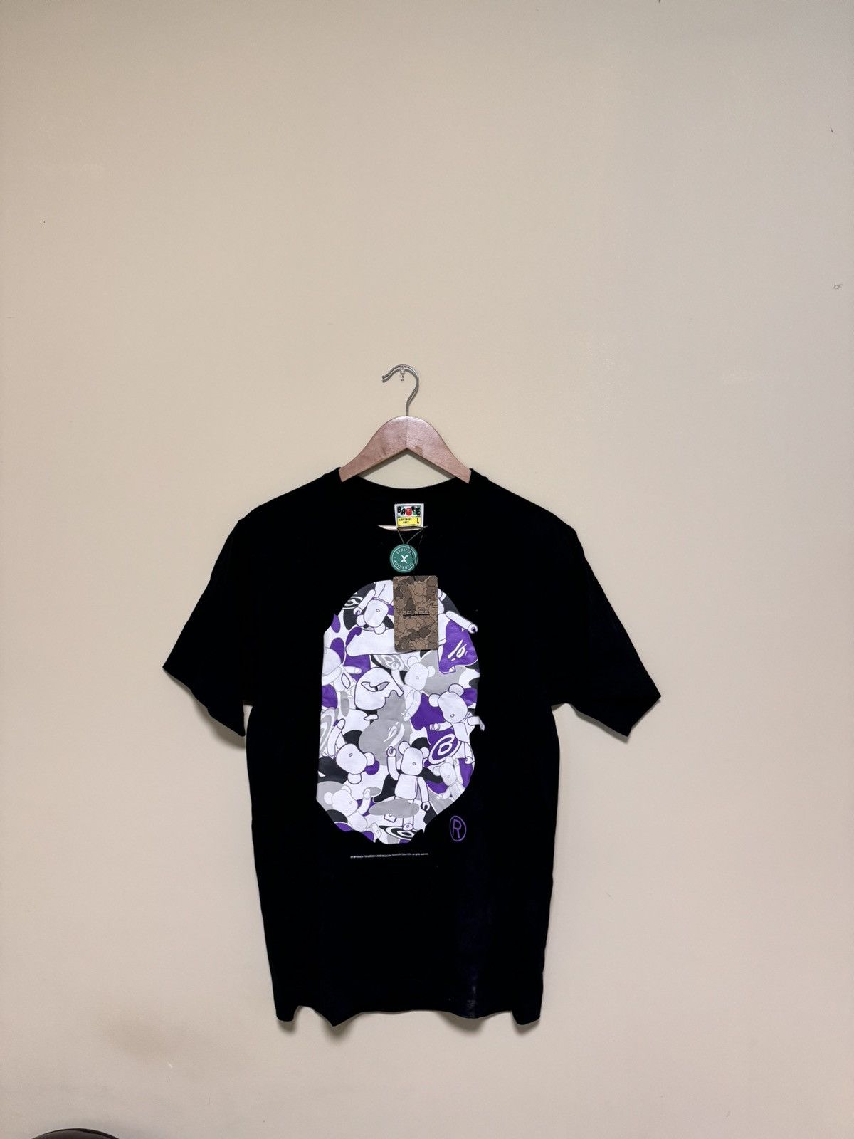 Bape × Medicom Toy Bape x medicom toy bears camo tee Size US L / EU 52-54 / 3 - 1 Thumbnail