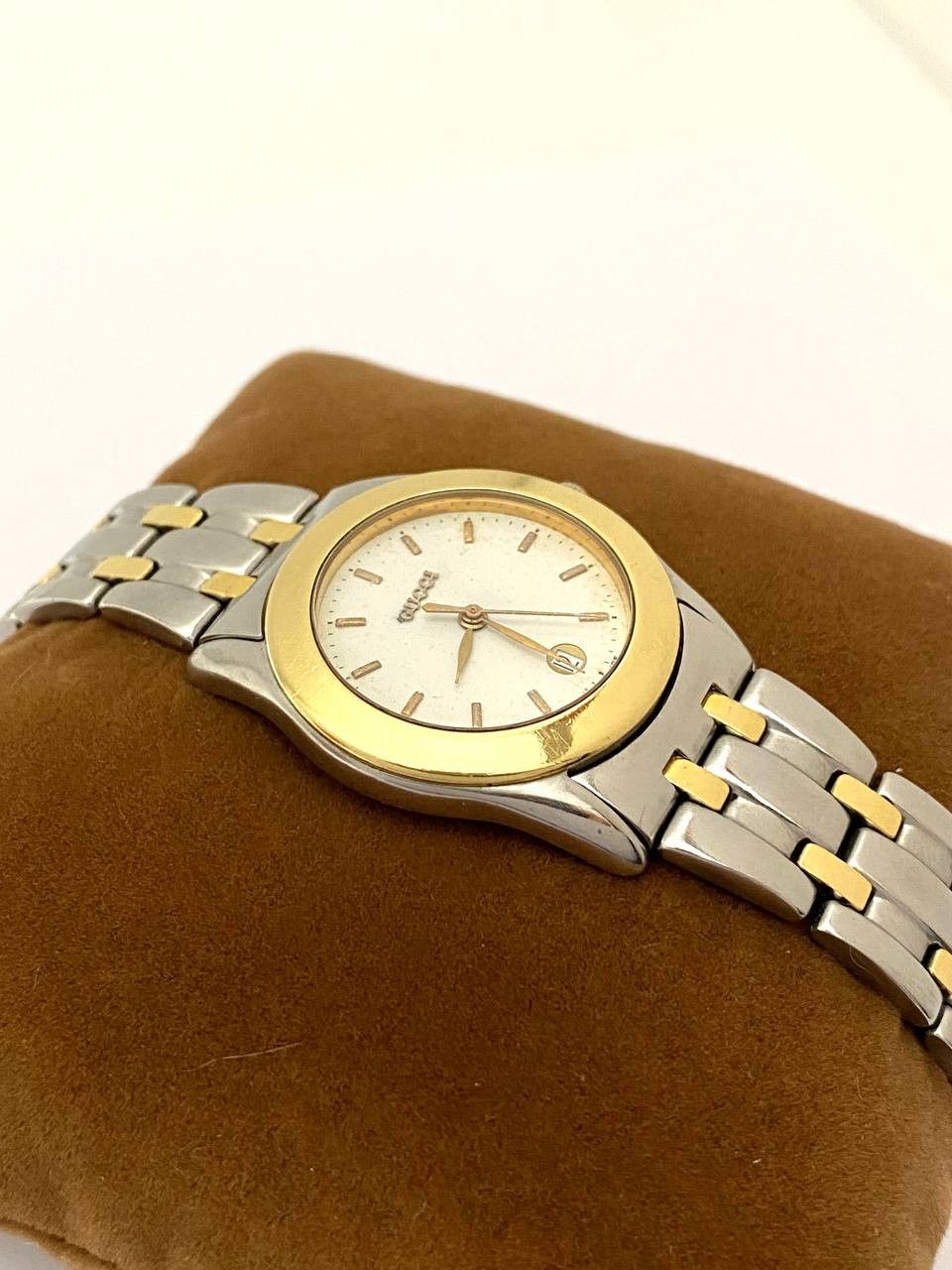 Gucci Gucci GG Logo Gold 18K Quartz Swiss 536 M Mens Wrist Watch Size ONE SIZE - 10 Thumbnail