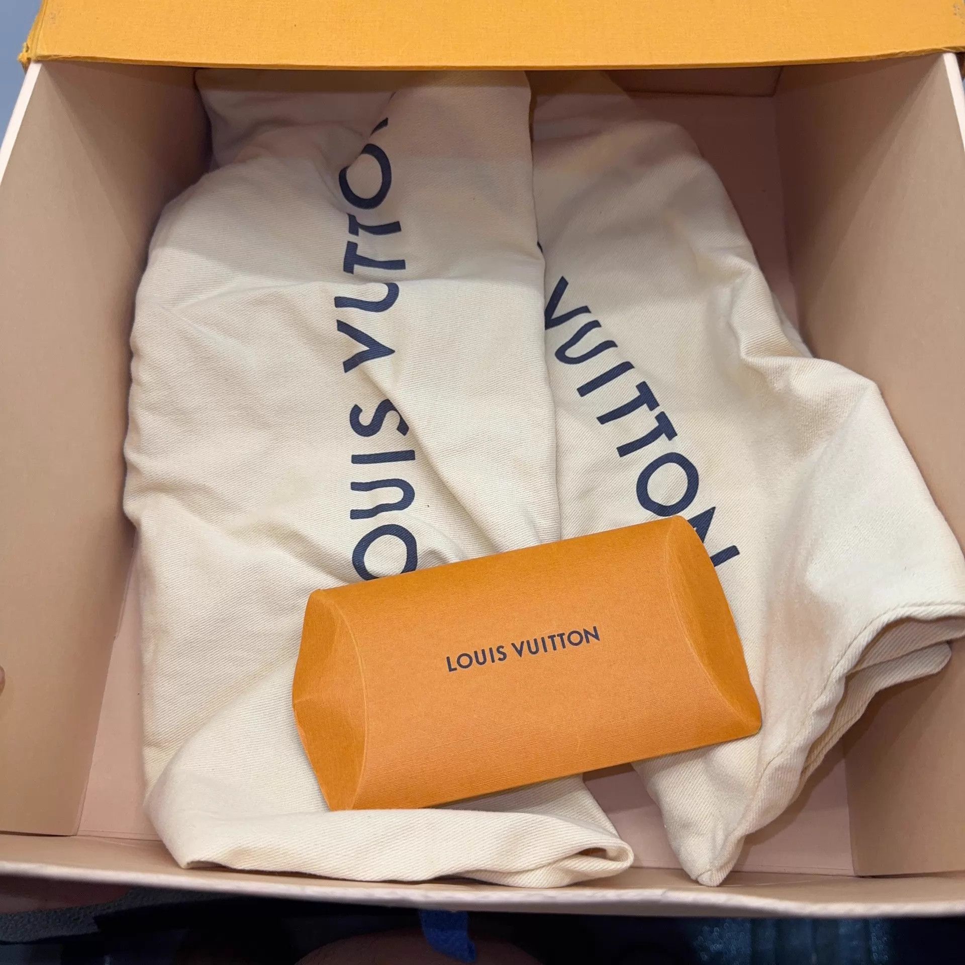 Louis Vuitton LOUIS VUITTON Squad Boot Monogram White/Blue 37.5 Size US 7 / IT 37 - 7 Thumbnail