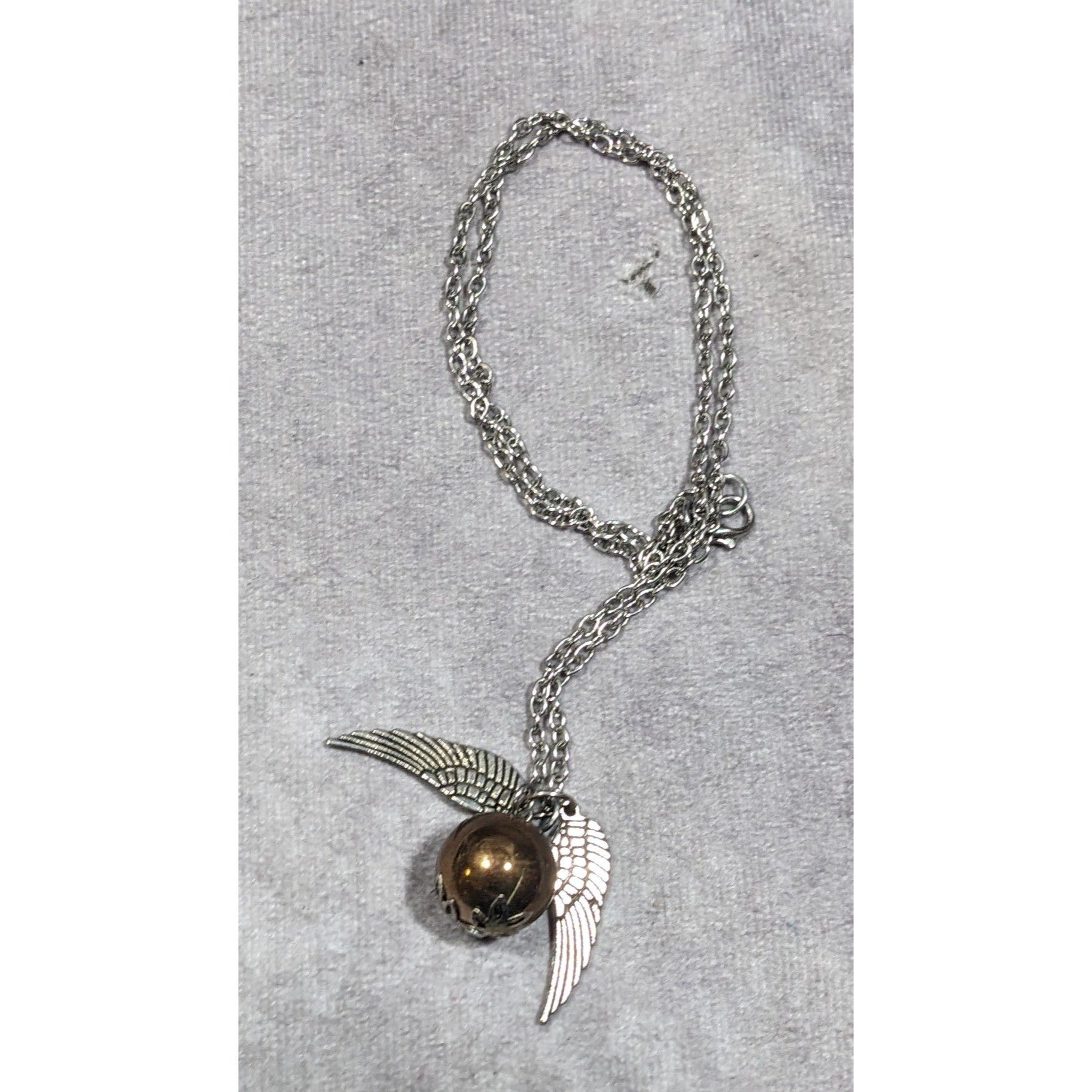 Other Whimsical Angel Pendant Necklace Silver Tone Wings With Gold Size ONE SIZE - 5 Thumbnail