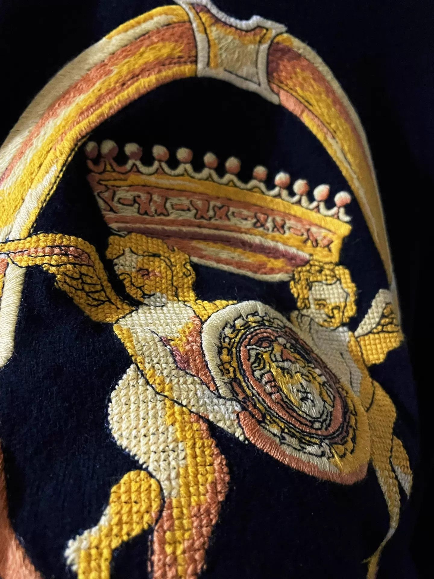 Versace Versace Runway Angel Medusa Embroidered Wool Knit Sweater Size US L / EU 52-54 / 3 - 5 Thumbnail