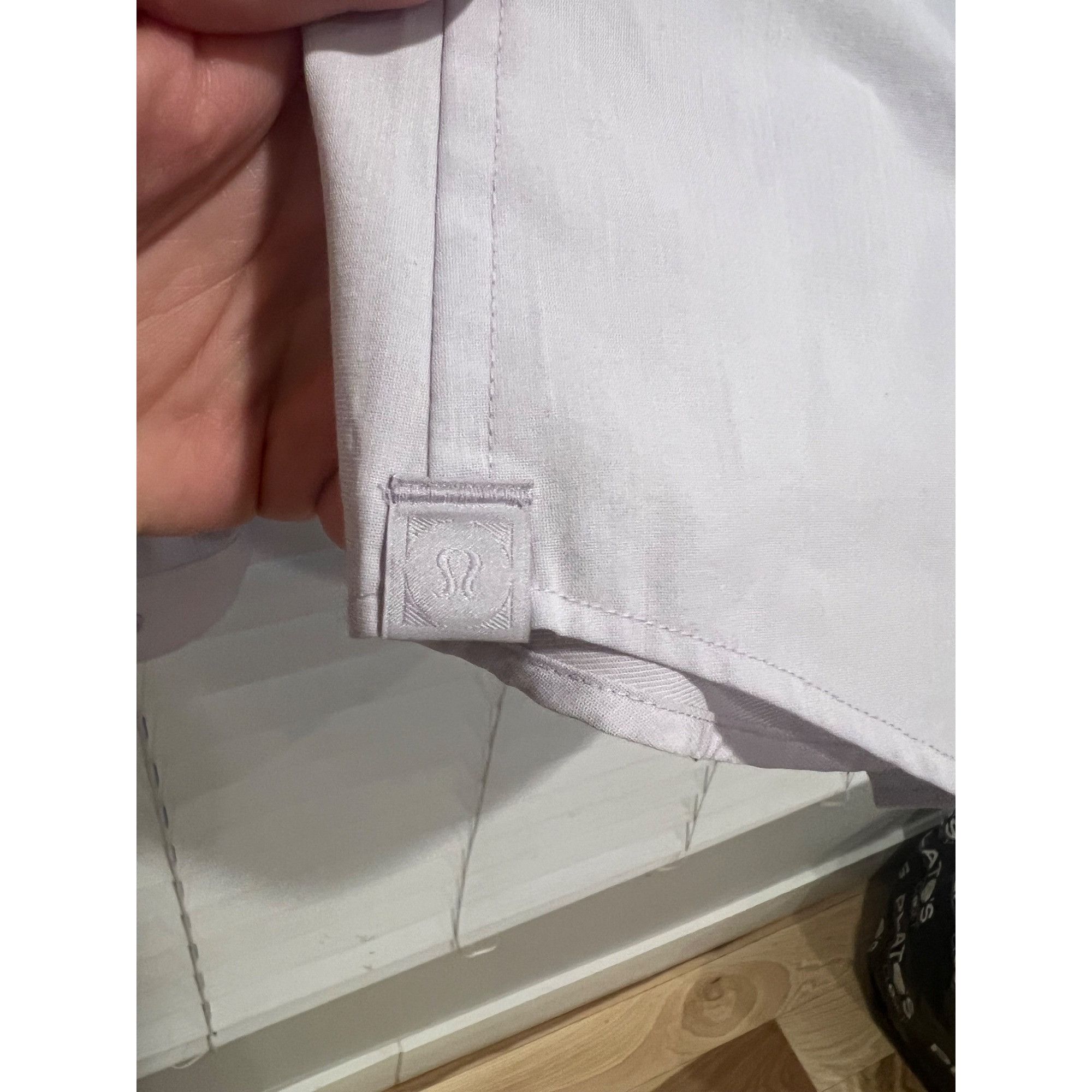 Lululemon Lululemon Long Sleeve Button Up Shirt - Size S Size US S / EU 44-46 / 1 - 4 Thumbnail