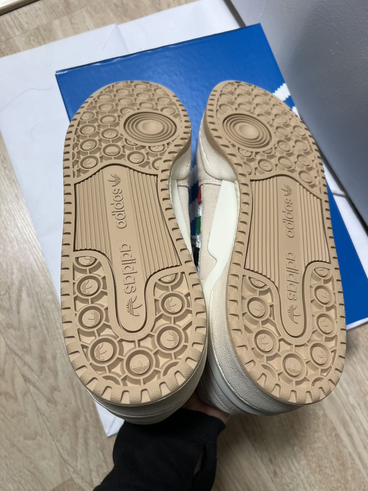 Adidas adidas Originals Forum Low CL Size US 13 / EU 46 - 8 Thumbnail