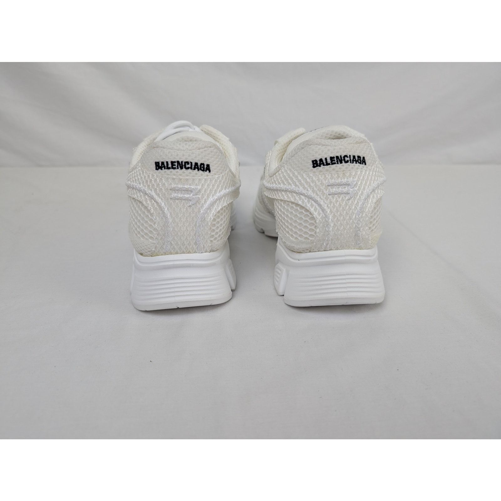 Balenciaga o1rshd1 Phantom Sneakers in White Size US 7 / EU 40 - 8 Thumbnail