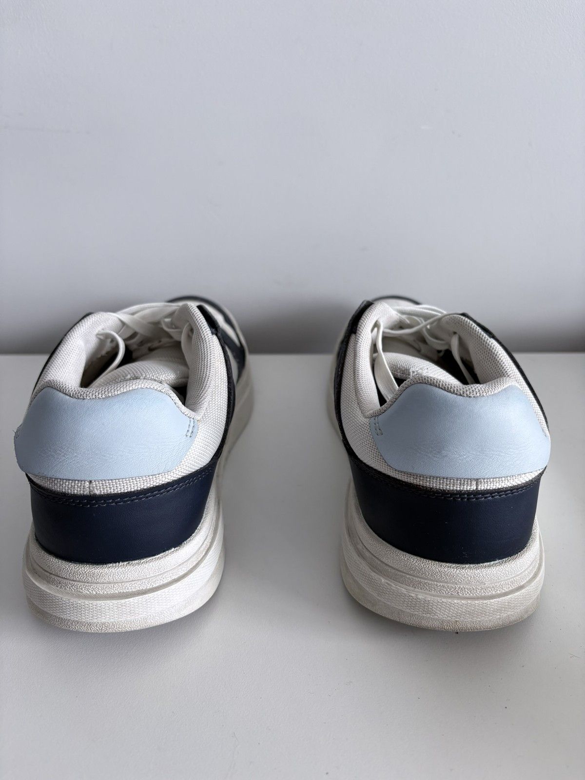 Tommy Hilfiger Tommy Hilfiger TJW Skate Sneaker white size 39 women's Size US 9 / IT 39 - 5 Thumbnail