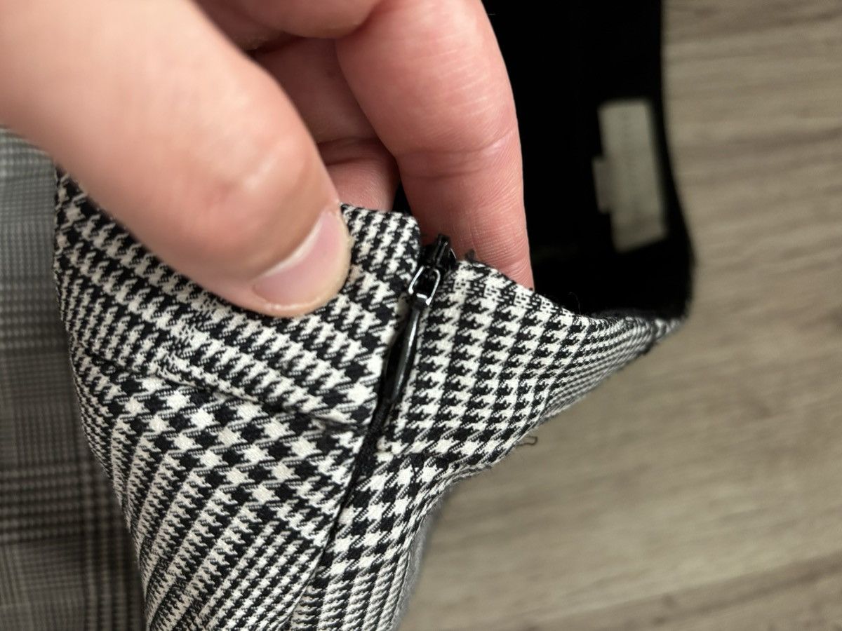 Stella McCartney Stella McCartney Houndstooth Plaid Wool Skirt Front Slit 40 Size 27" / US 4 / IT 40 - 13 Thumbnail