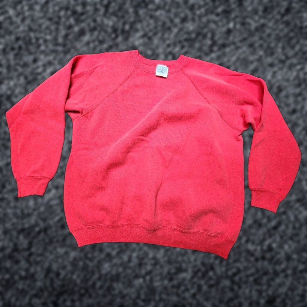 Hanes VINTAGE Hanes Her Way Sweatshirt Raglan Crewneck 90s Womens XL Red Blank Crew Neck, Blended Cotton/Acrylic, Athleisure, All Seasons, Activewear, Women Size XL / US 12-14 / IT 48-50 - 1 Thumbnail