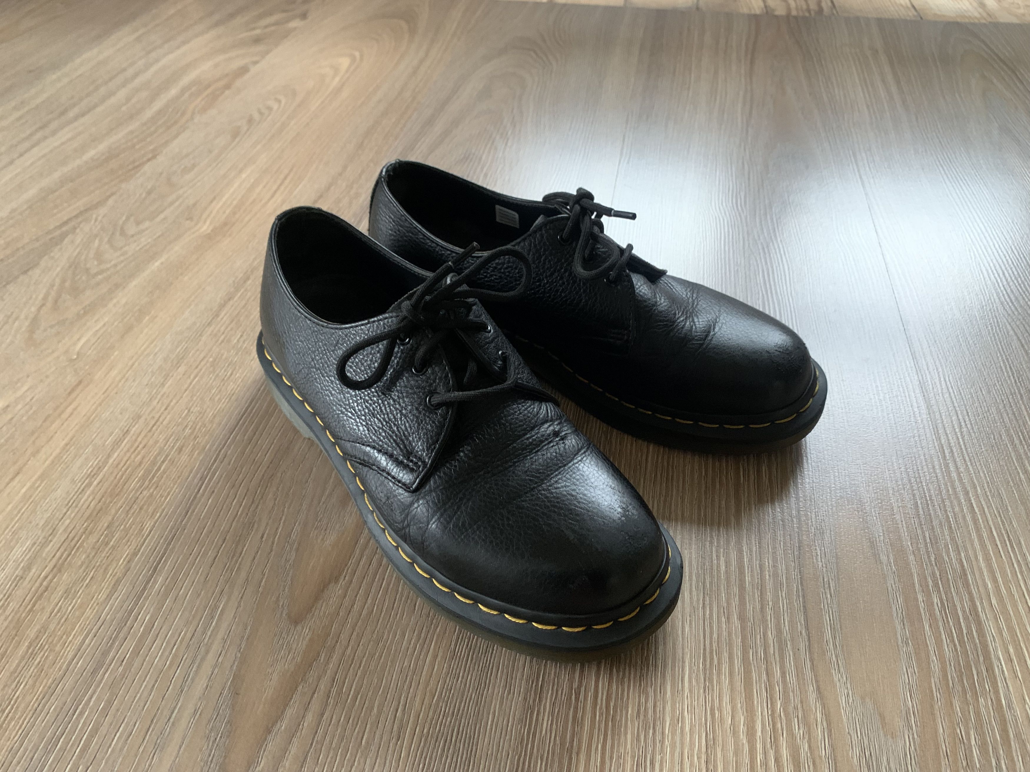Dr. Martens Dr. Martens 1461 Black Smooth Leather Shoes Size US 6 / EU 39 - 10 Thumbnail