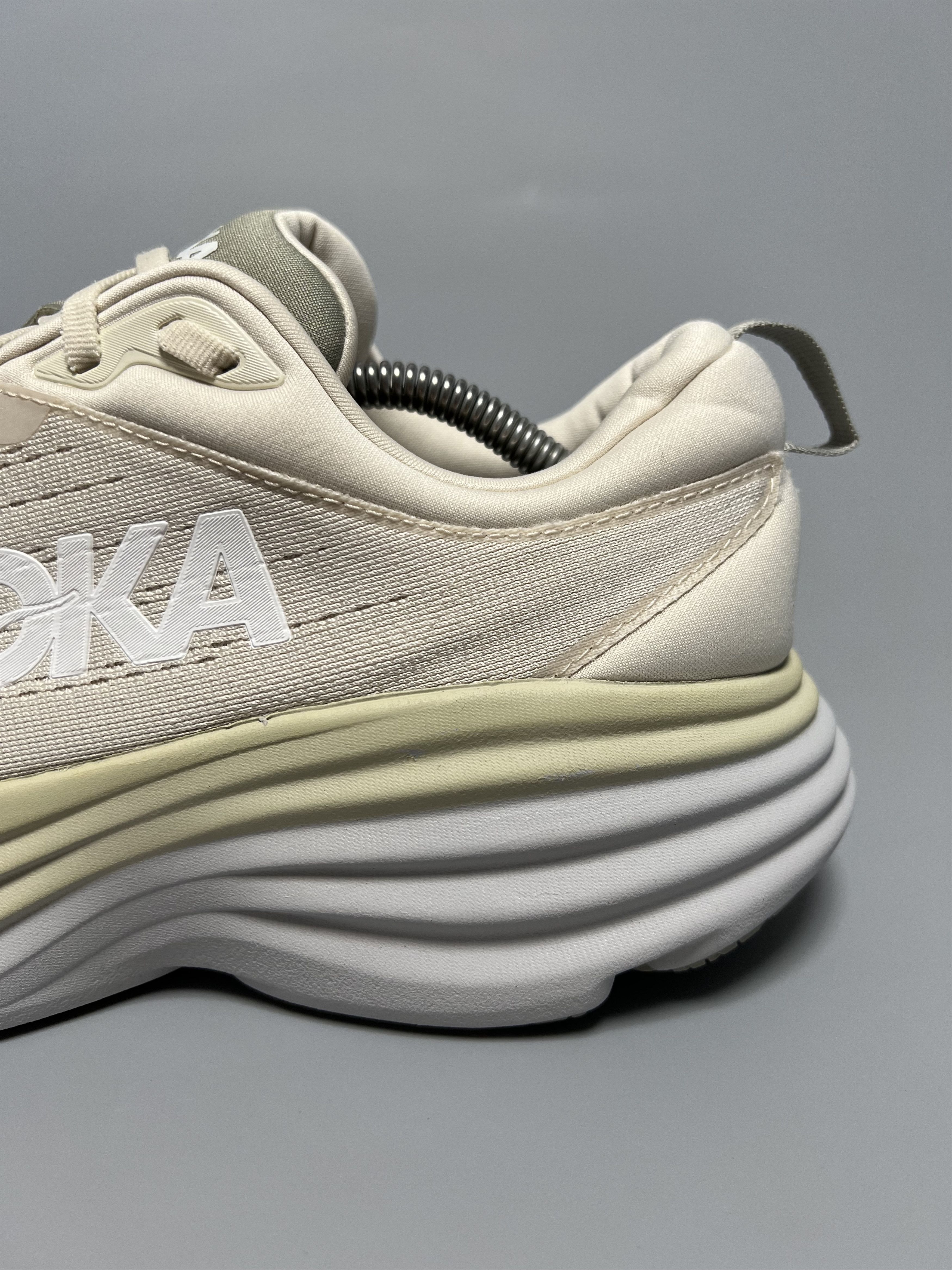 Hoka 9.5 EE Hoka One One Bondi 8 Wide Running Shoes Gym Walking Size US 9.5 / EU 42-43 - 9 Thumbnail