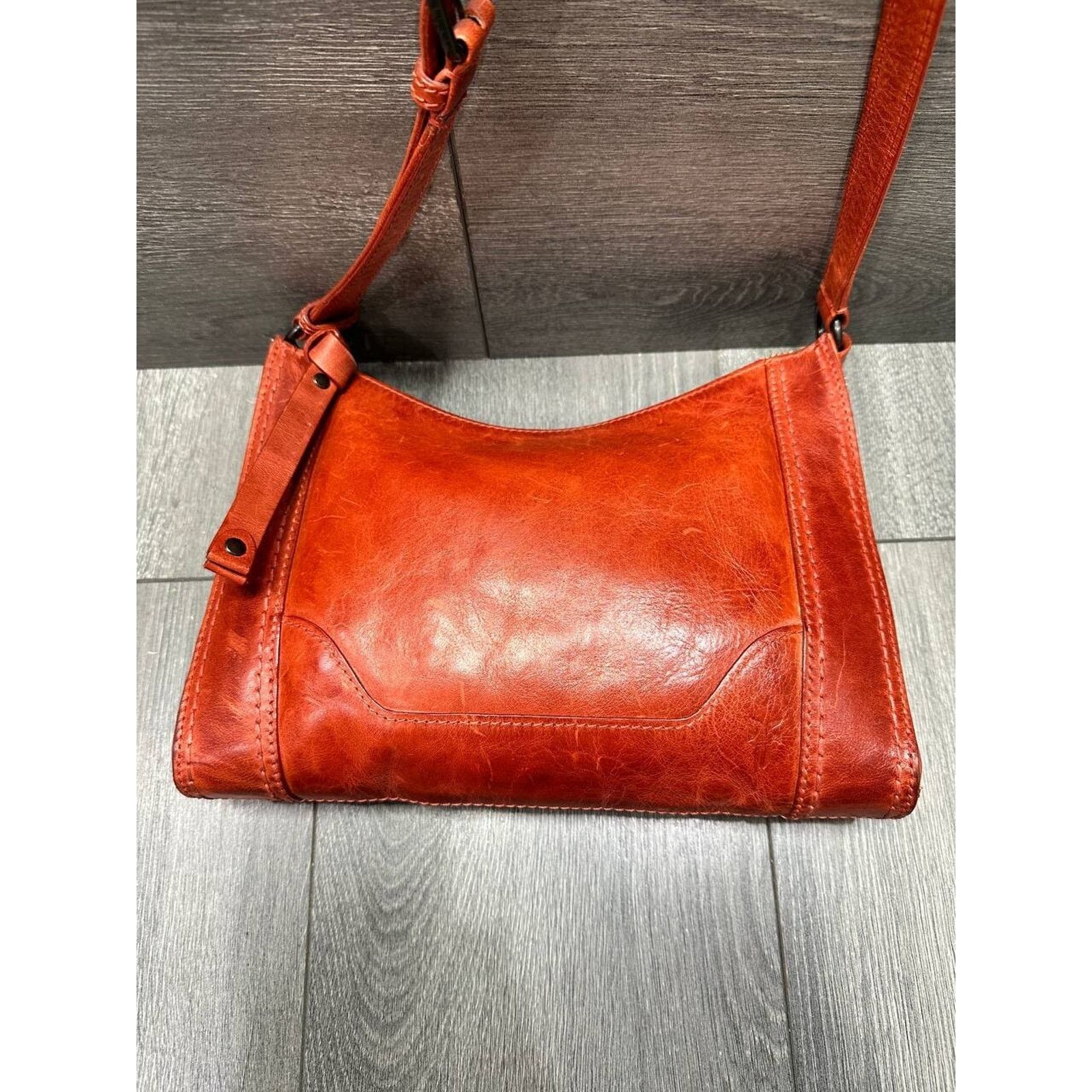 Frye Frye Melisa Leather Crossbody medium Red Bag B000459 Size ONE SIZE - 1 Thumbnail