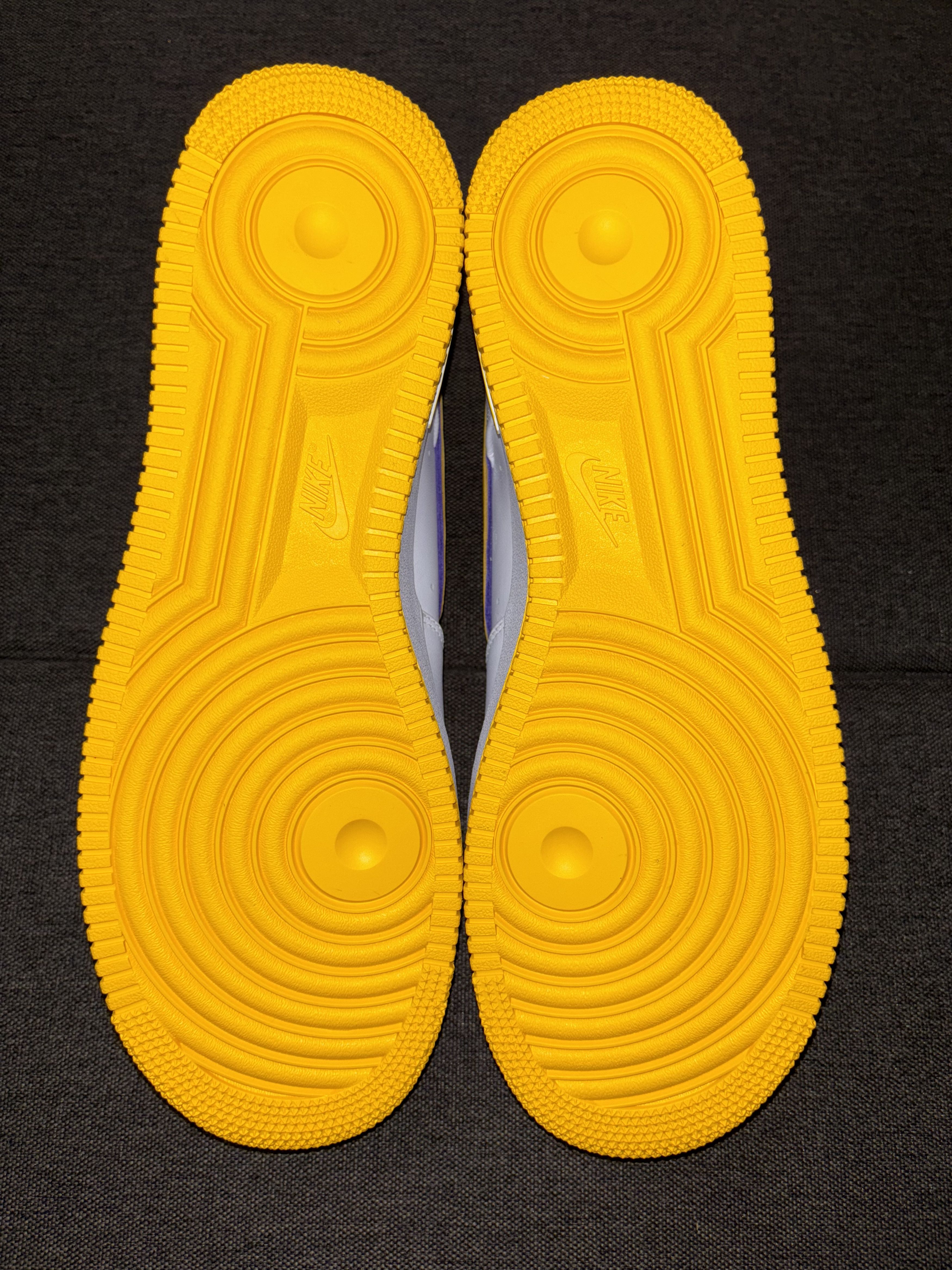 NBA Nike AF-1 Low Retro QS Kobe Bryant Lakers Home 14 FZ1151-100 Size US 14 / EU 47 - 11 Thumbnail