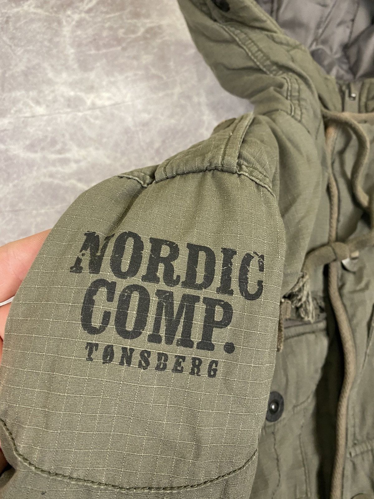 Other Thor Steinar Multipocket Khaki Military Style Parka Size: L Size US L / EU 52-54 / 3 - 5 Thumbnail