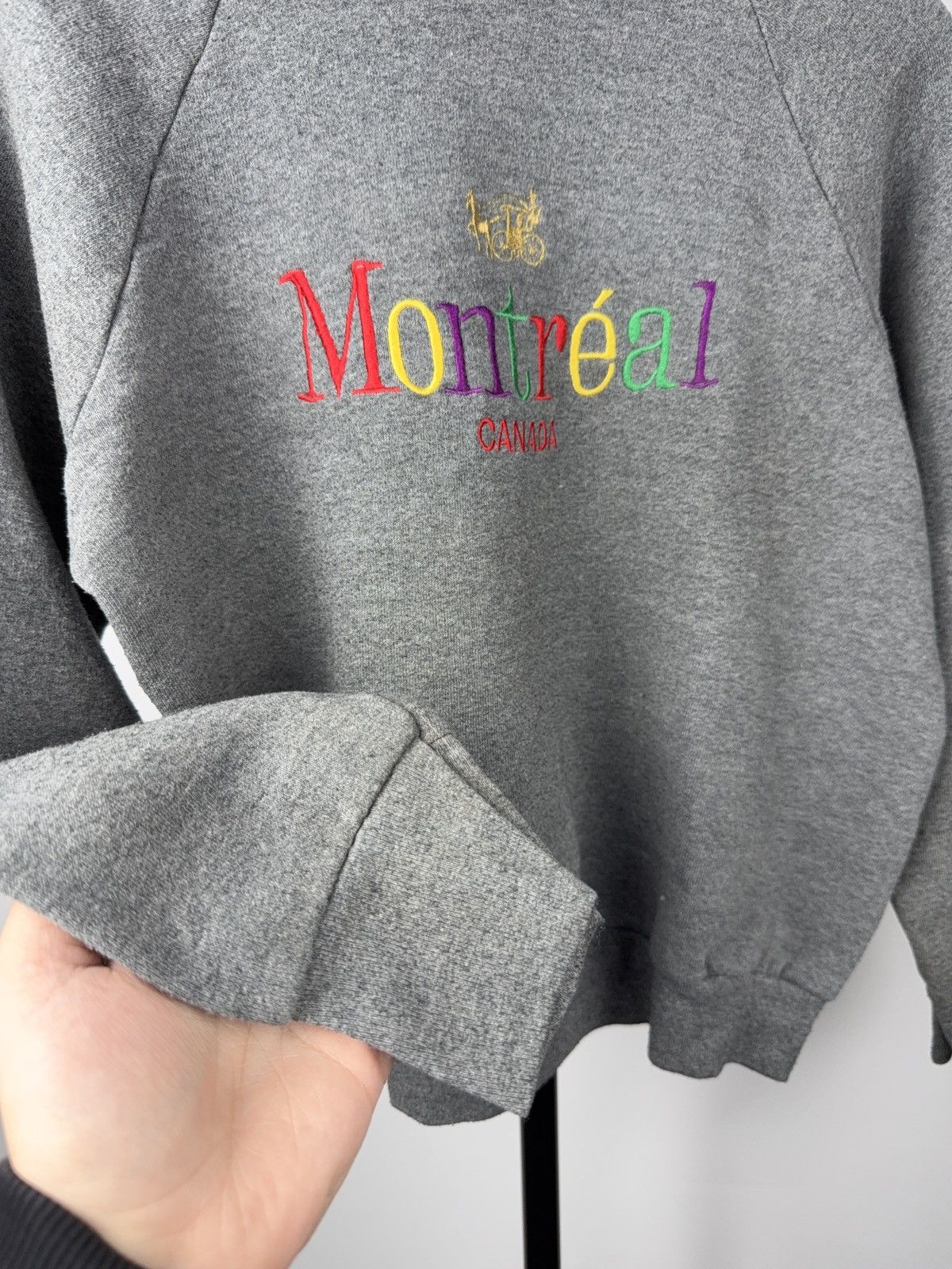 Vintage Vintage 90s Retro Montreal Canada Embroidered Sweatshirt M Size US M / EU 48-50 / 2 - 5 Thumbnail