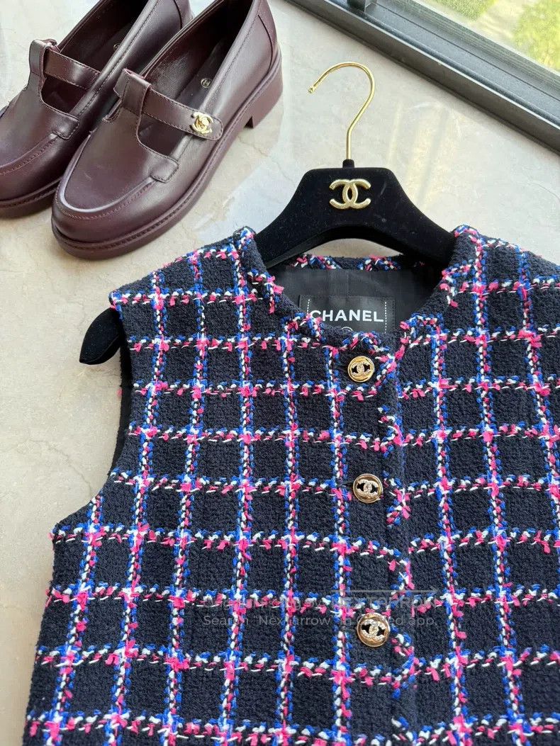 Chanel Chanel Plaid vest Size XXS / US 00 / IT 34 - 2 Thumbnail