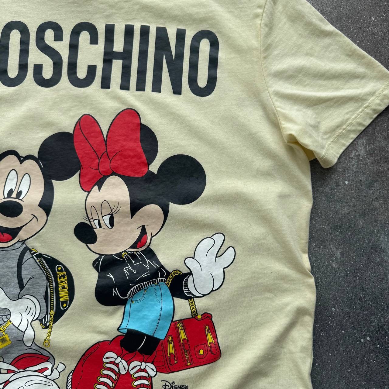 Moschino Moschino x H&M Oversized T-Shirt Size S / US 4 / IT 40 - 5 Thumbnail